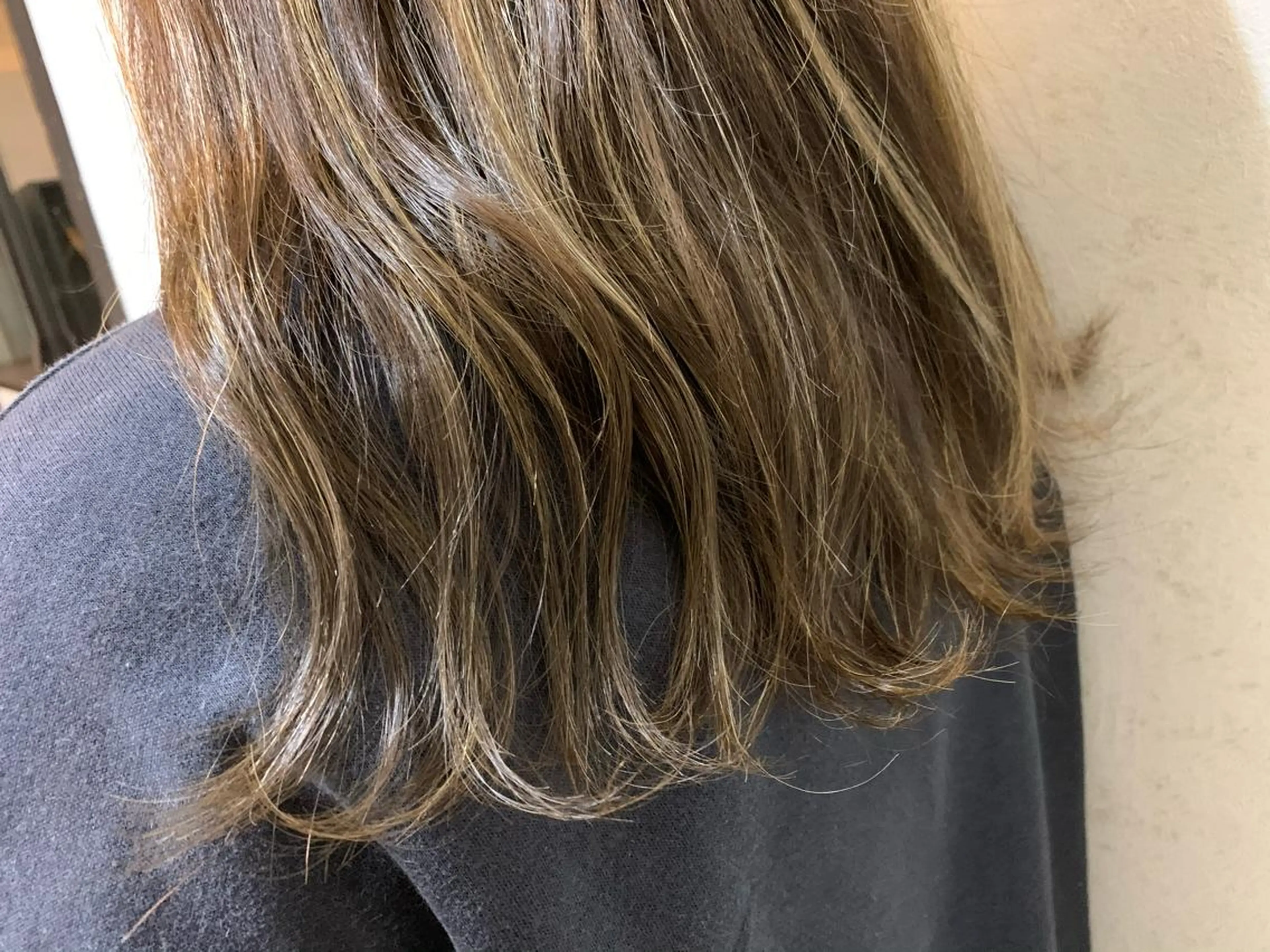 カラー 隅田 美樹のヘアスタイル