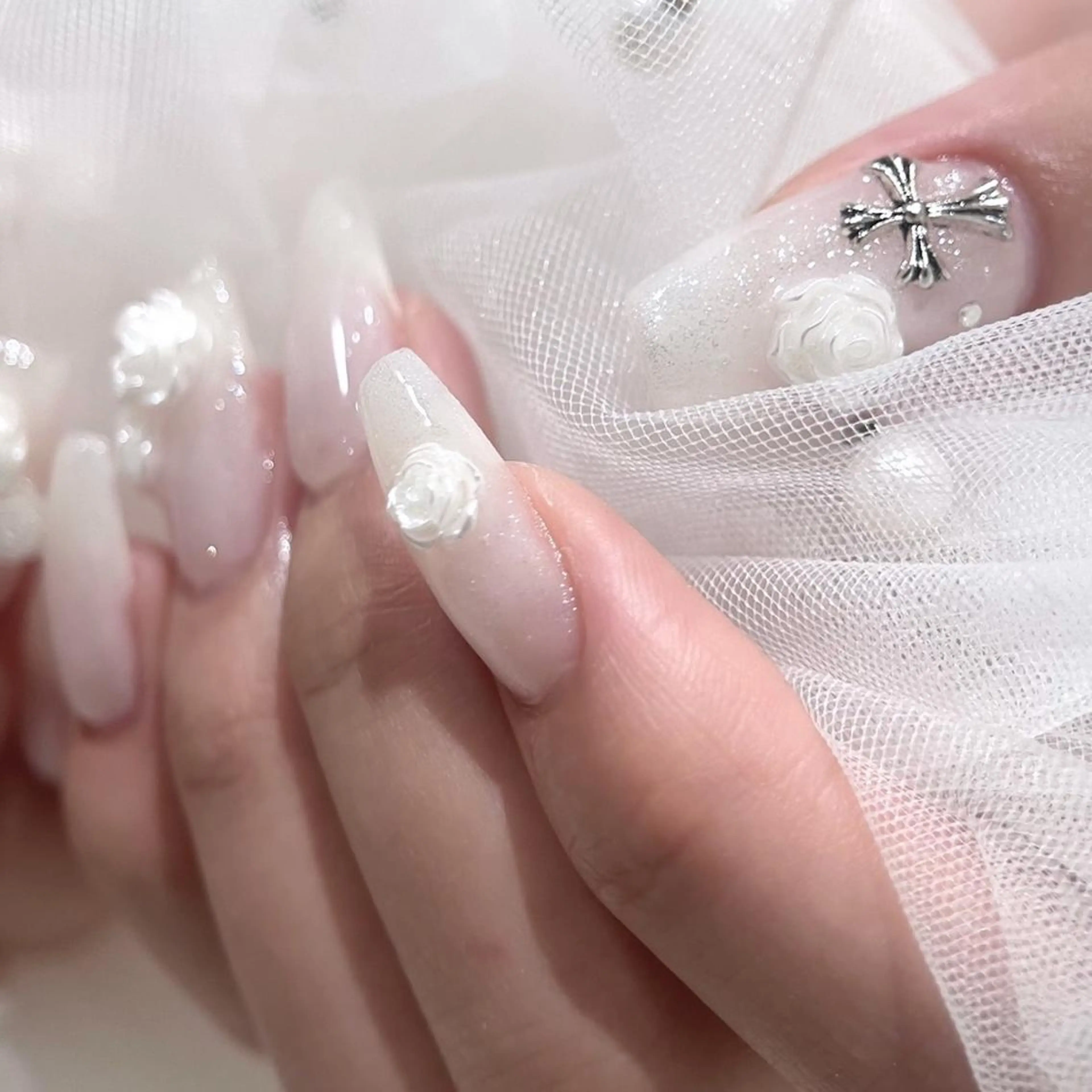 ネイル 🎀fein. official🎀のマツエク・マツパデザイン