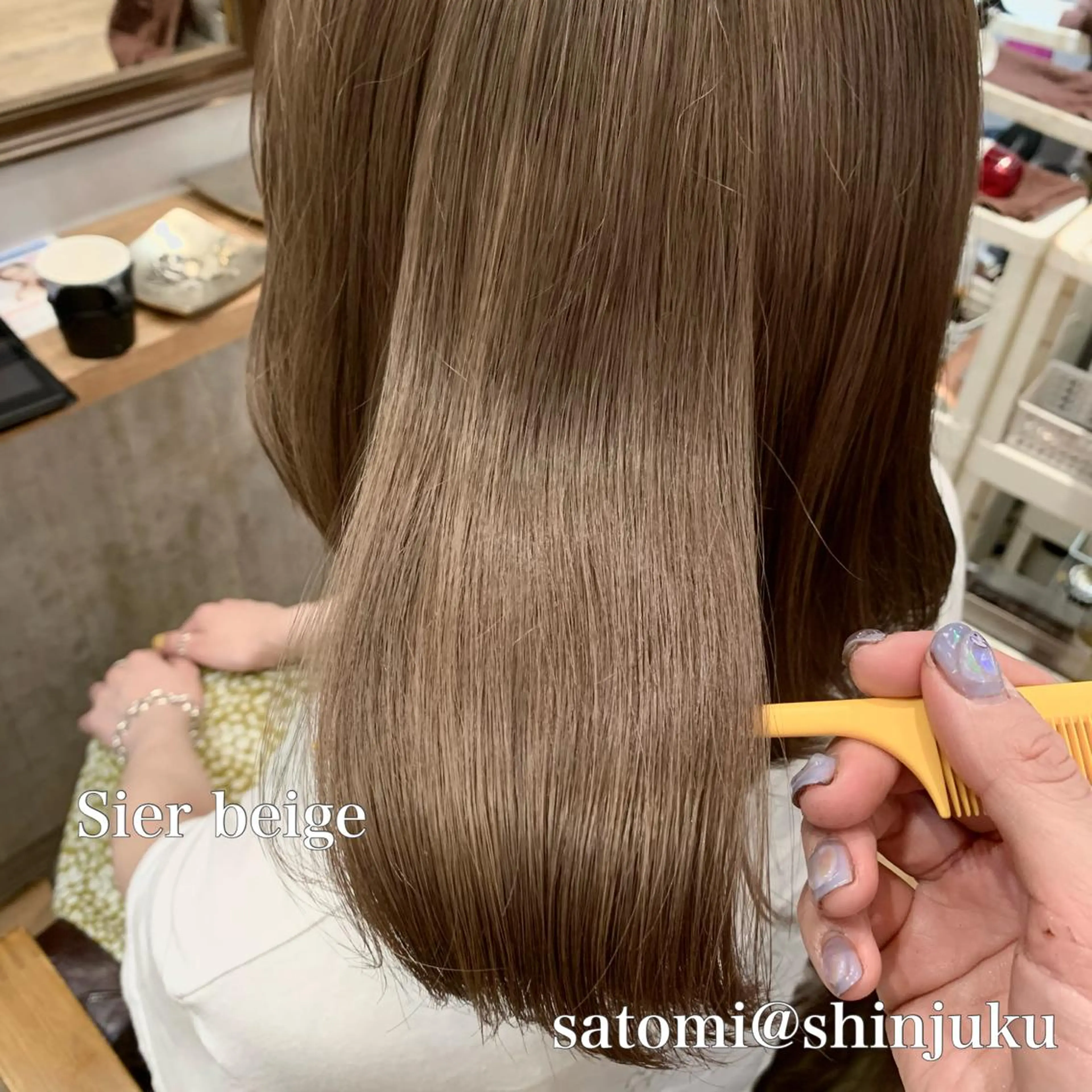 ミディアム 淡色ふんわりhair 新宿satomiのヘアスタイル