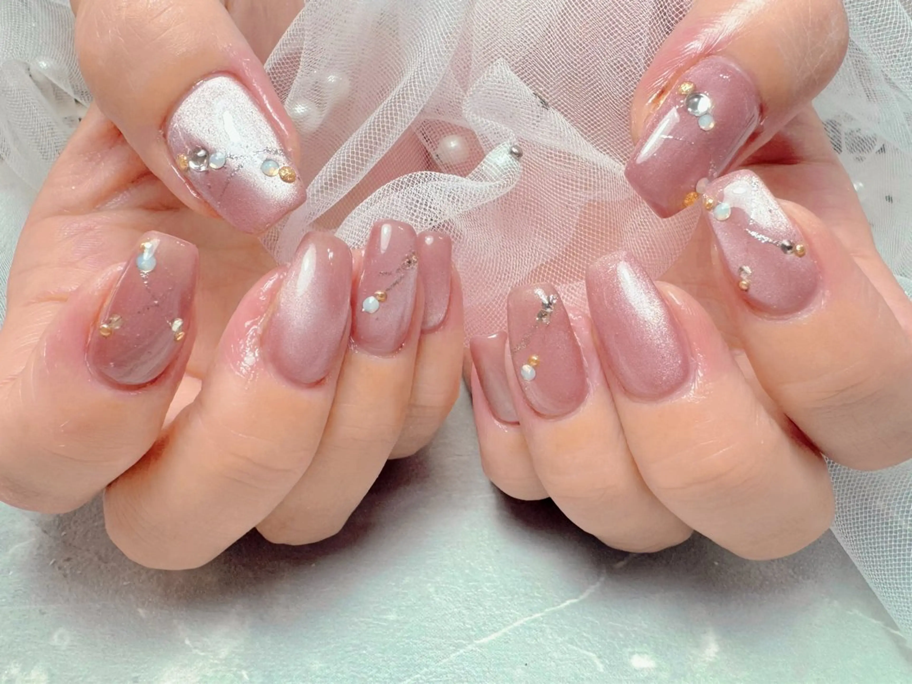 ネイル ハンドネイル マジック ミラーのネイルデザイン