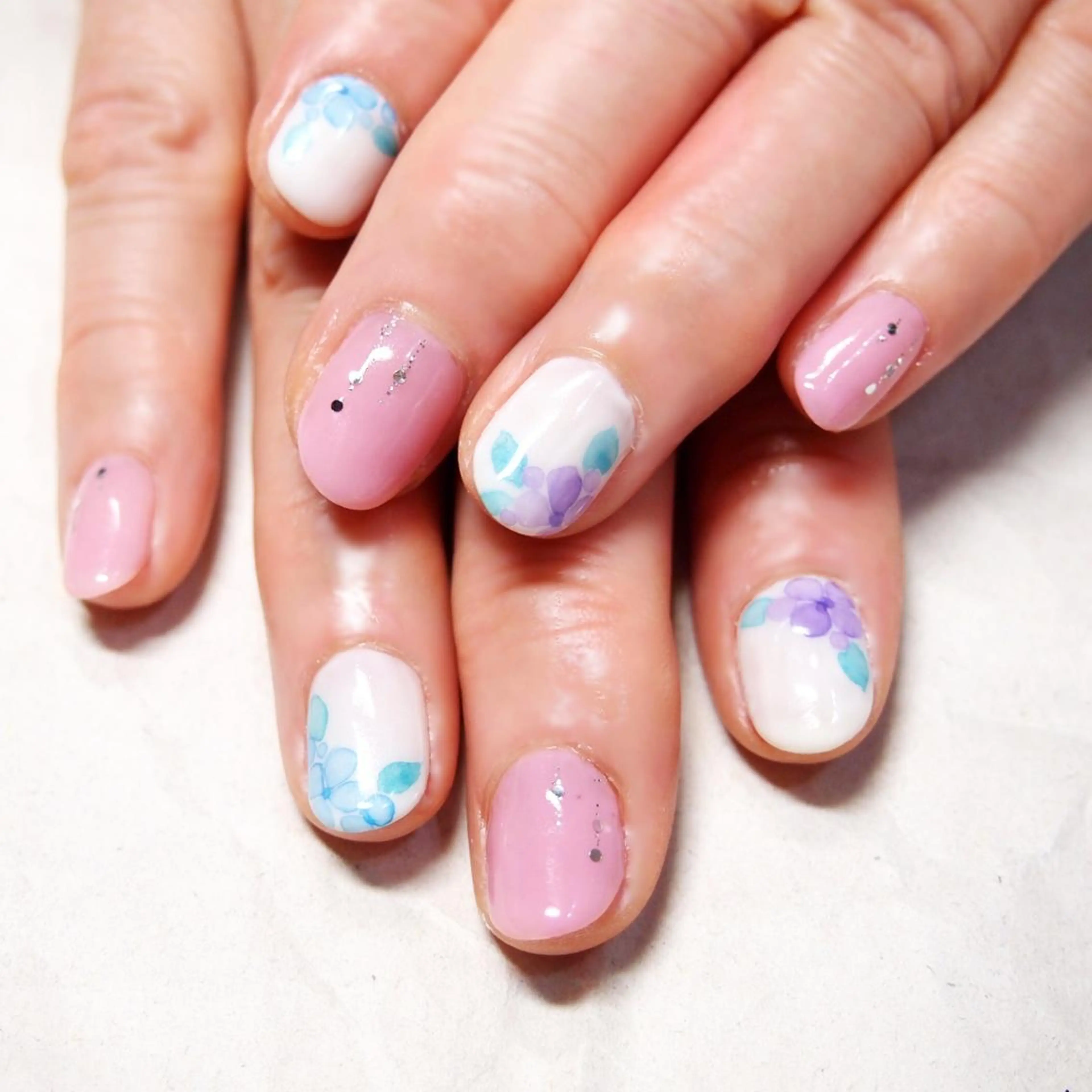 ネイル 山田 麻衣のネイルデザイン