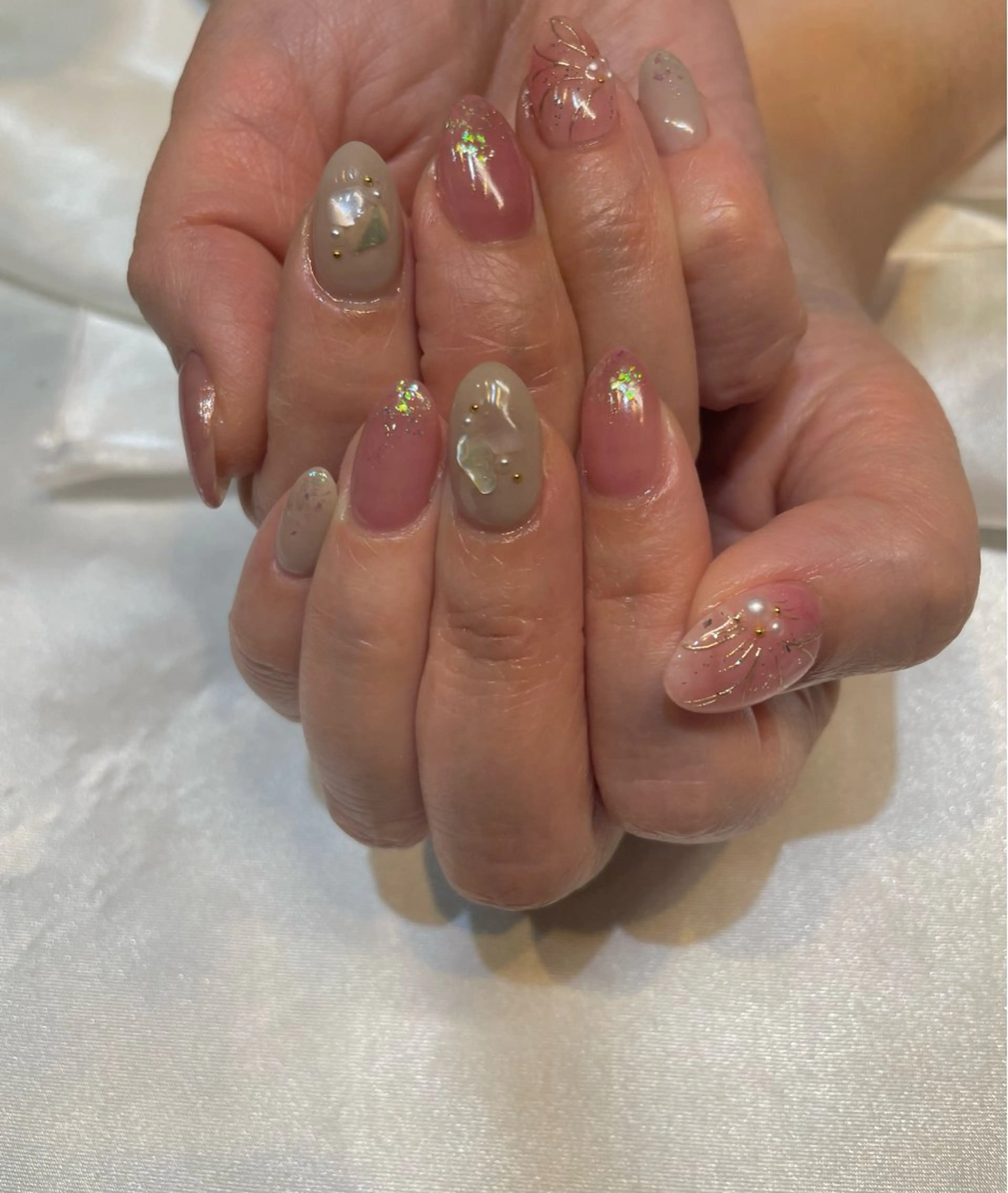 ネイル ハンドネイル 糀屋 彩奈のネイルデザイン