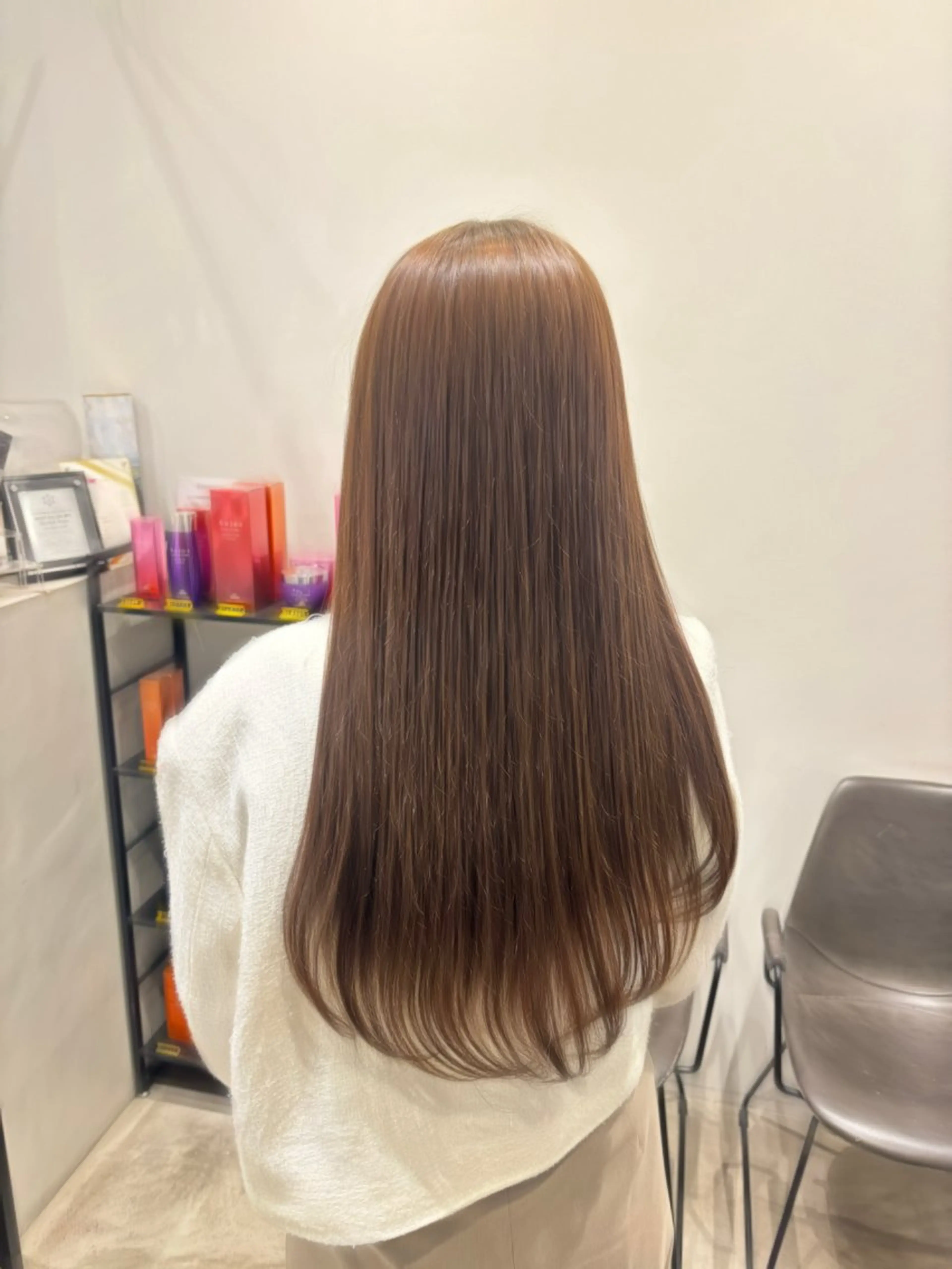 カラー ベージュカラー オリーブベージュ 縮毛矯正 さらさら縮毛矯正 得意です✨️なつみのヘアスタイル