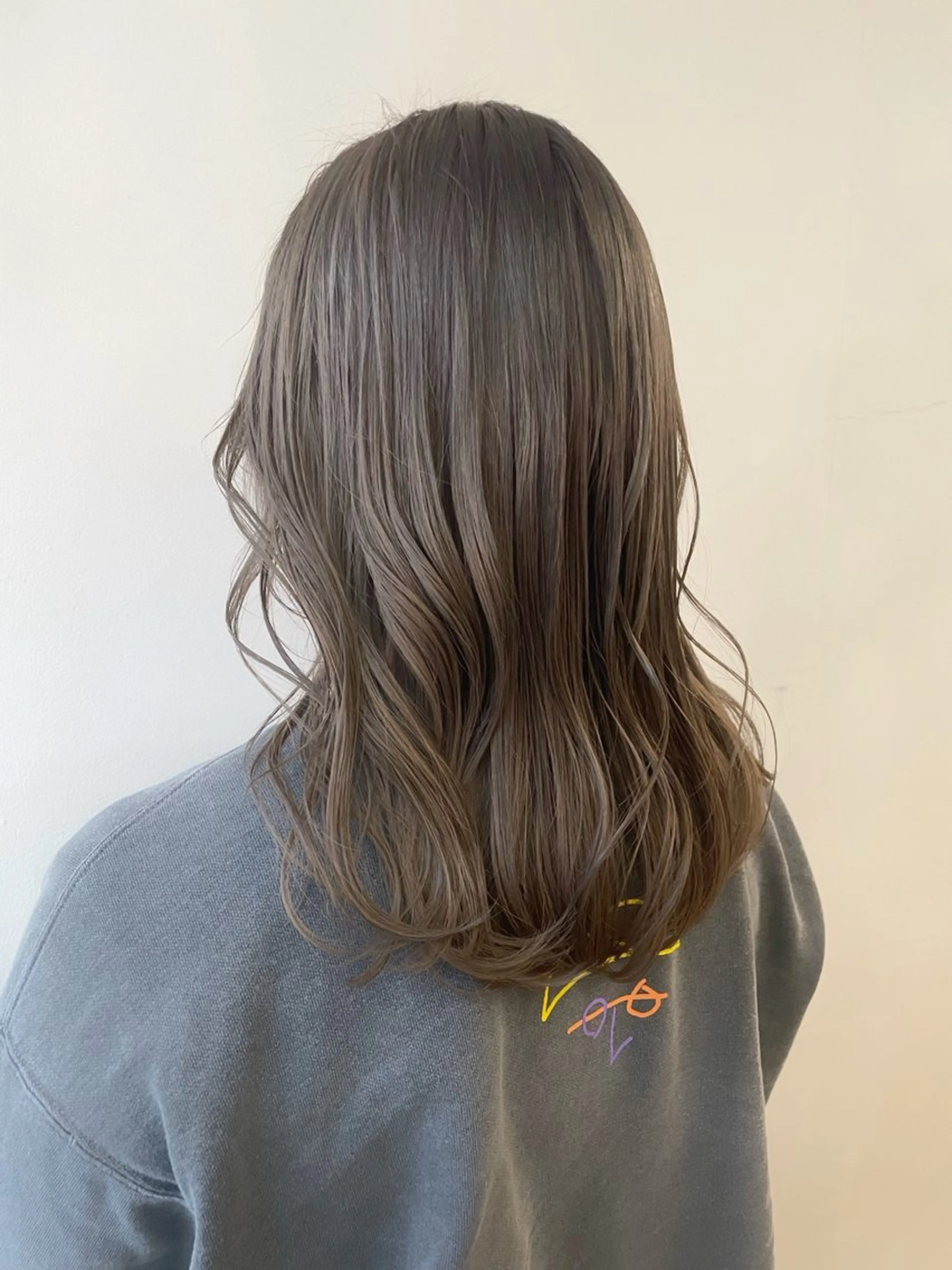 ロング カラー ブリーチ ブルーカラー ブルージュ 透明感カラー ダブルカラー ヘアカラー ✨透明感ケアカラー✨ 長野ゆきなのヘアスタイル