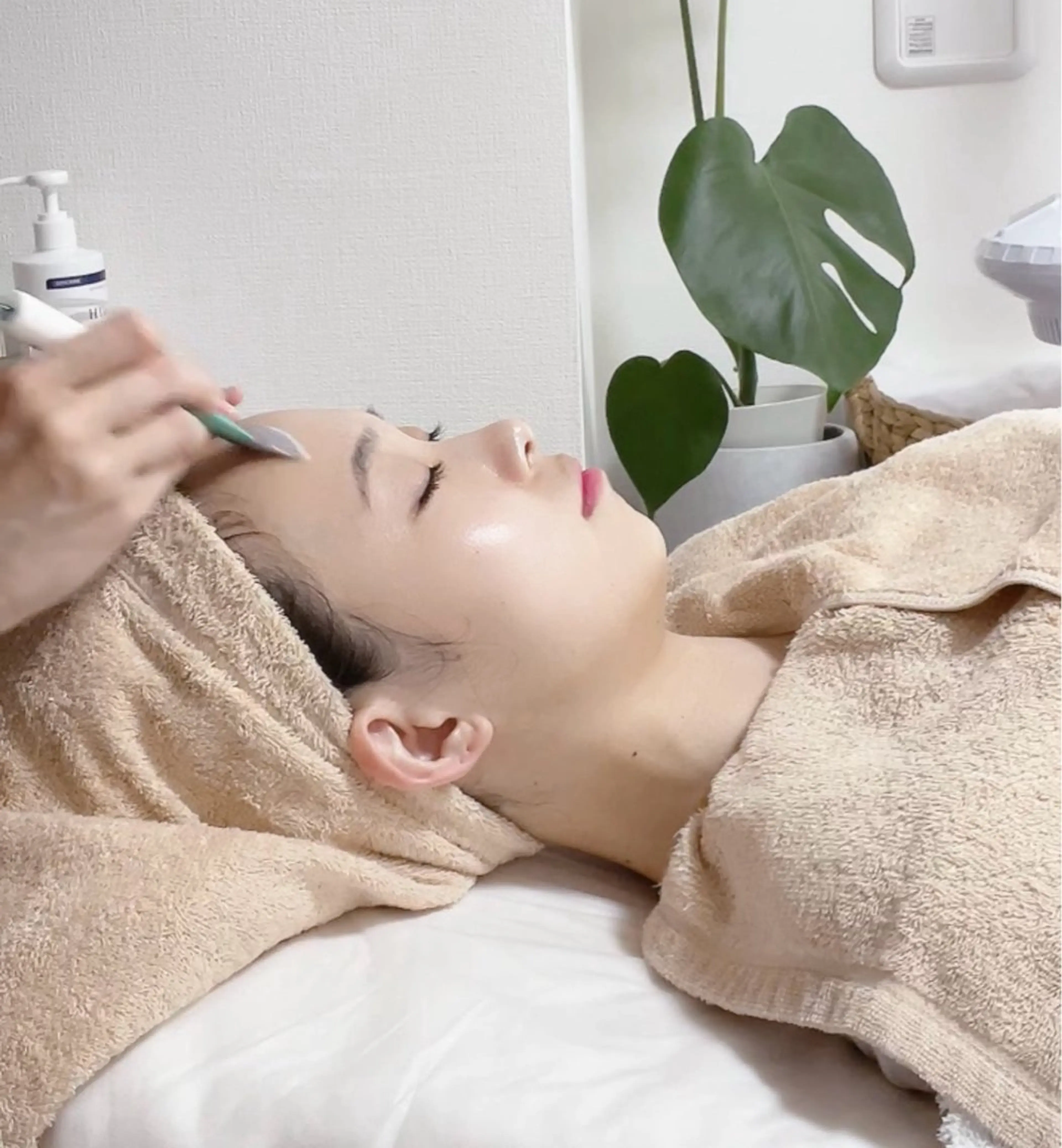 《毛穴洗浄×顔脱毛✨》ごっそり毛穴洗浄と顔の産毛脱毛のプラチナクーポン！🔥の写真