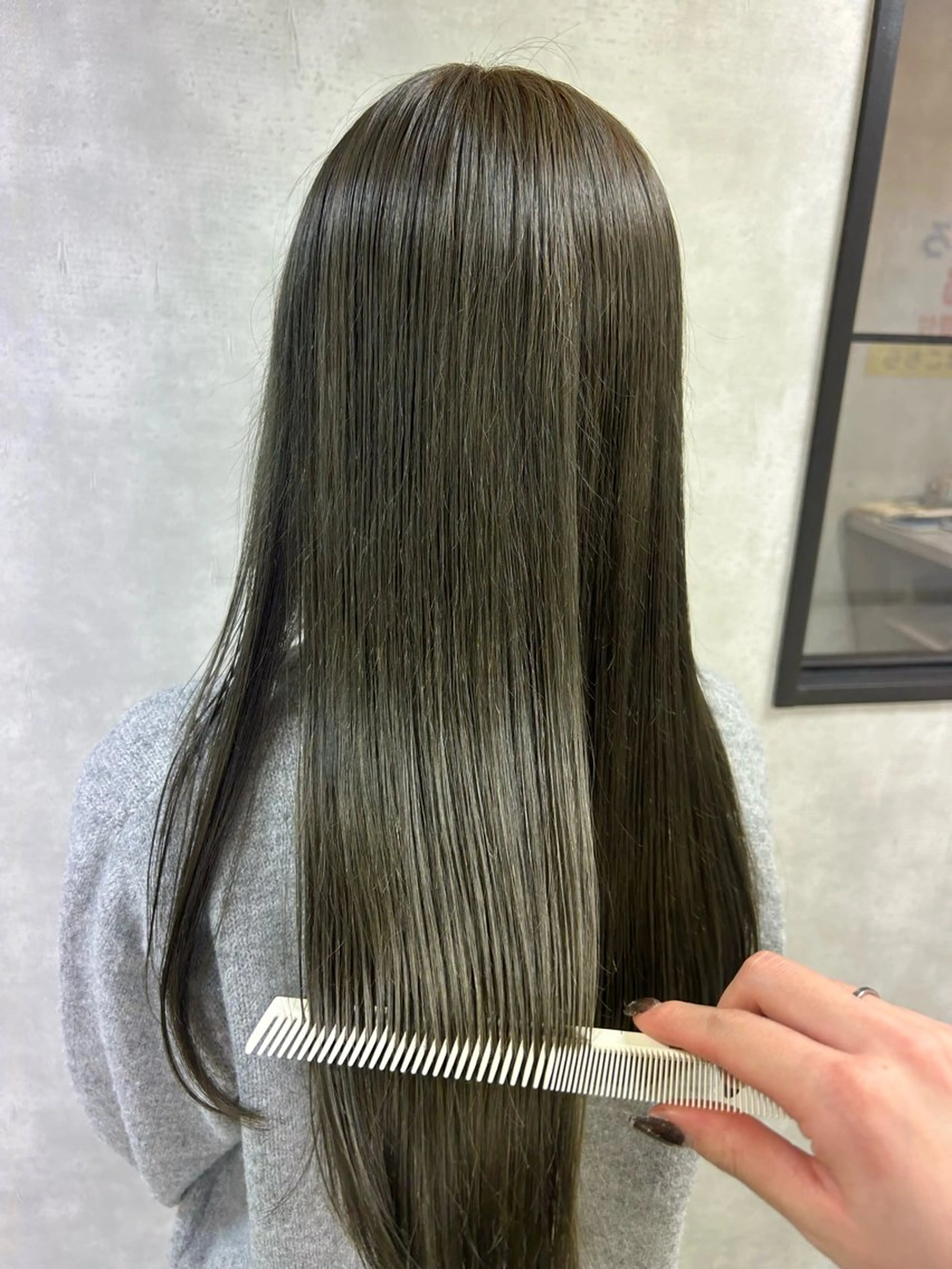 ロング カラー 透明感カラー 🌈半谷 千尋⛅️✨のヘアスタイル