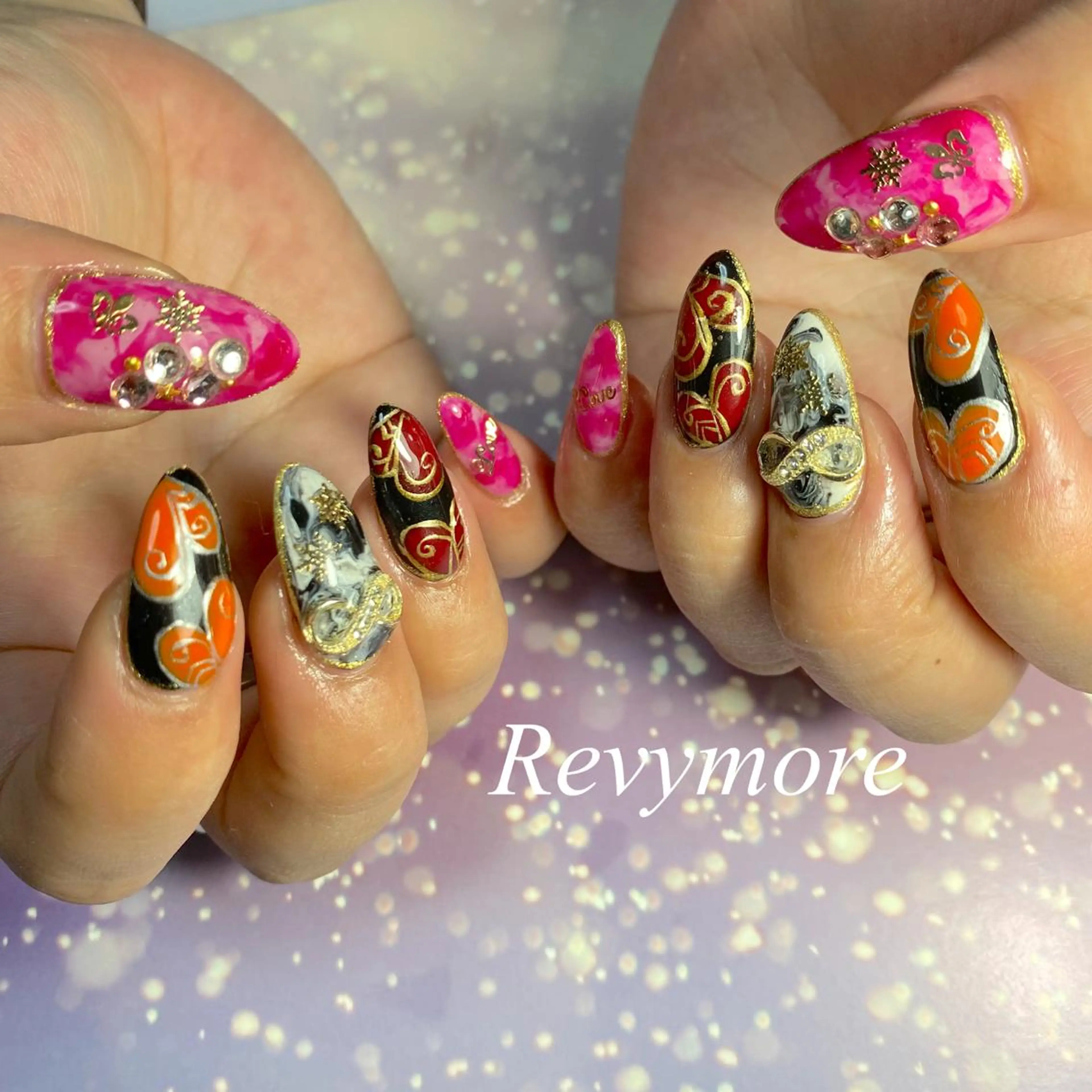 ミディアム ネイル ジェルネイル ハート 大理石ネイル(マーブル) ニュアンスネイル オフィスネイル nail salon Revymoreのネイルデザイン