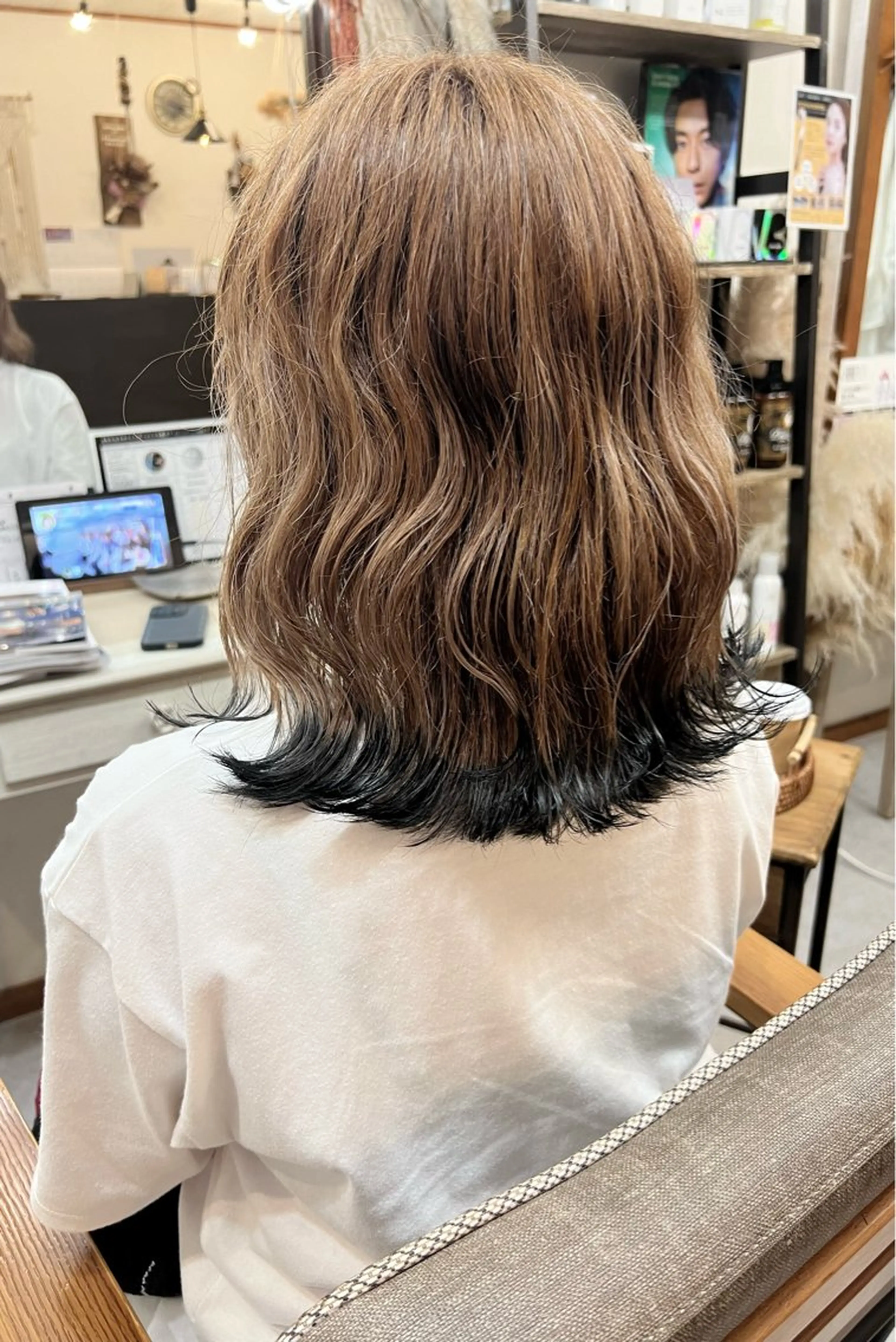 ミディアム カラー デザインカラー ヘアカラー トリートメント hair works raptureのヘアスタイル