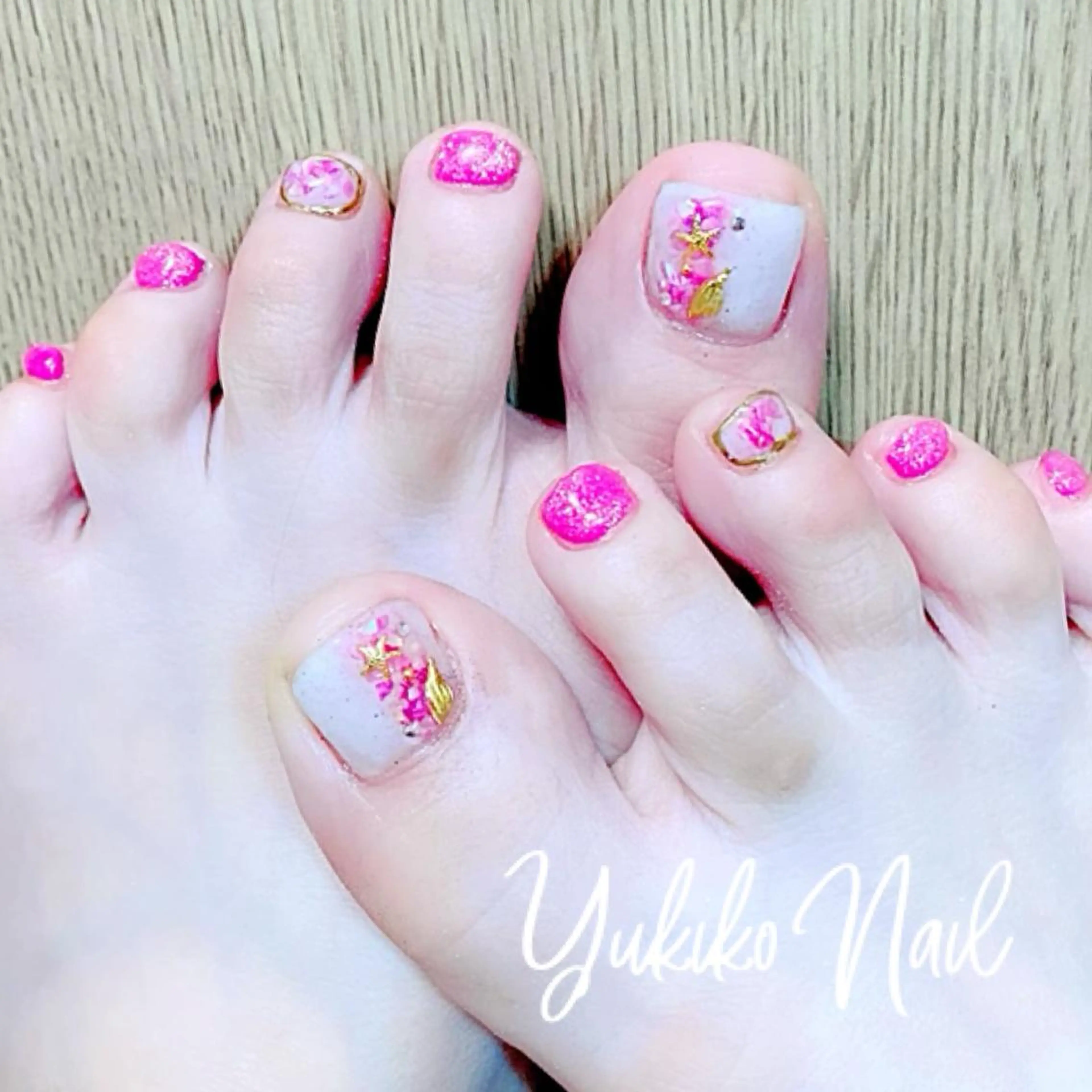 ネイル フットネイル 持ち込み フットネイル ユキコ ネイルのネイルデザイン