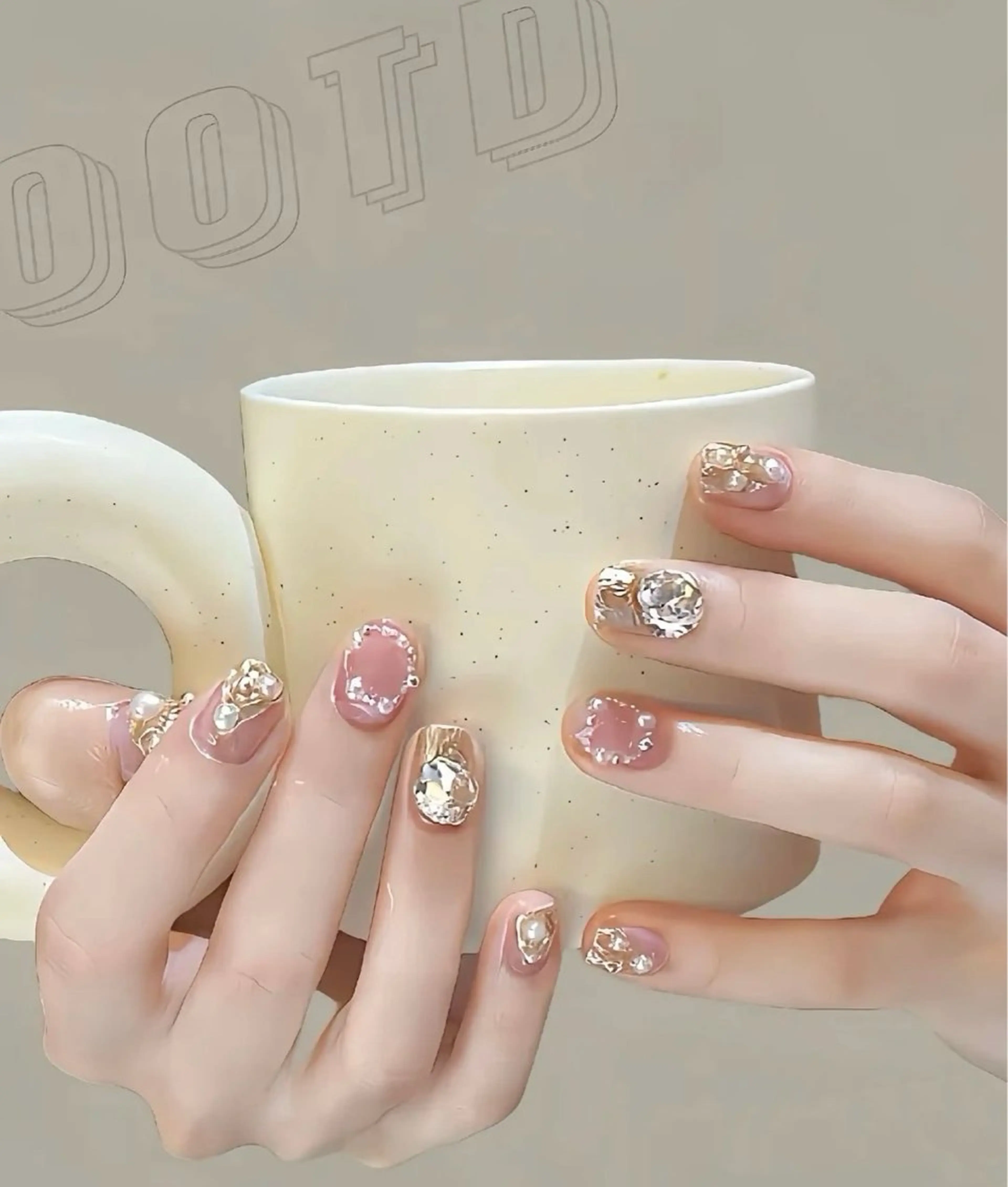 ネイル ハンドネイル ハンドケア The Nail & Eye Lashの眉毛・アイブロウイメージ