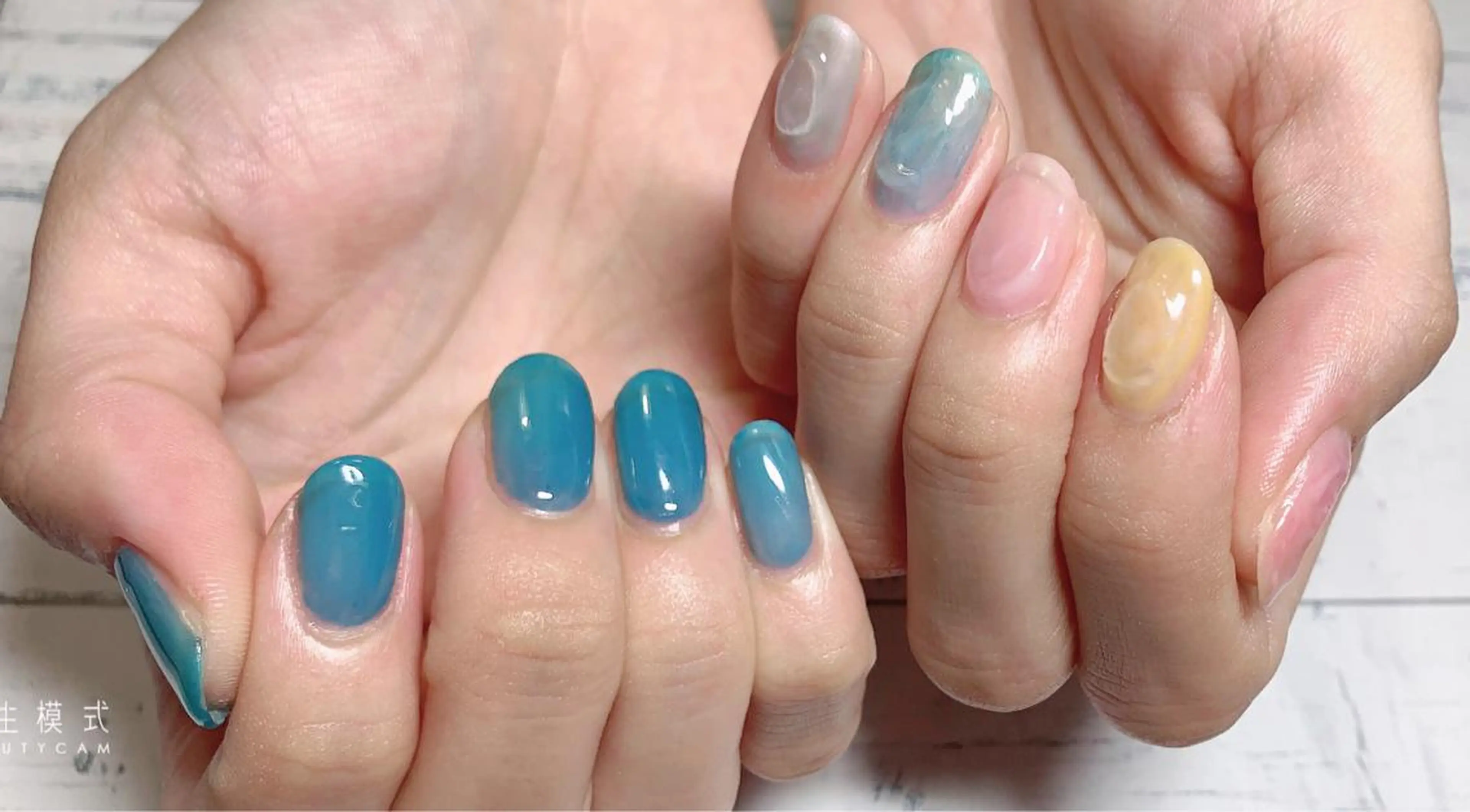 ネイル クリアネイル ニュアンスネイル SYR所属・SYR nail salonのネイルデザイン