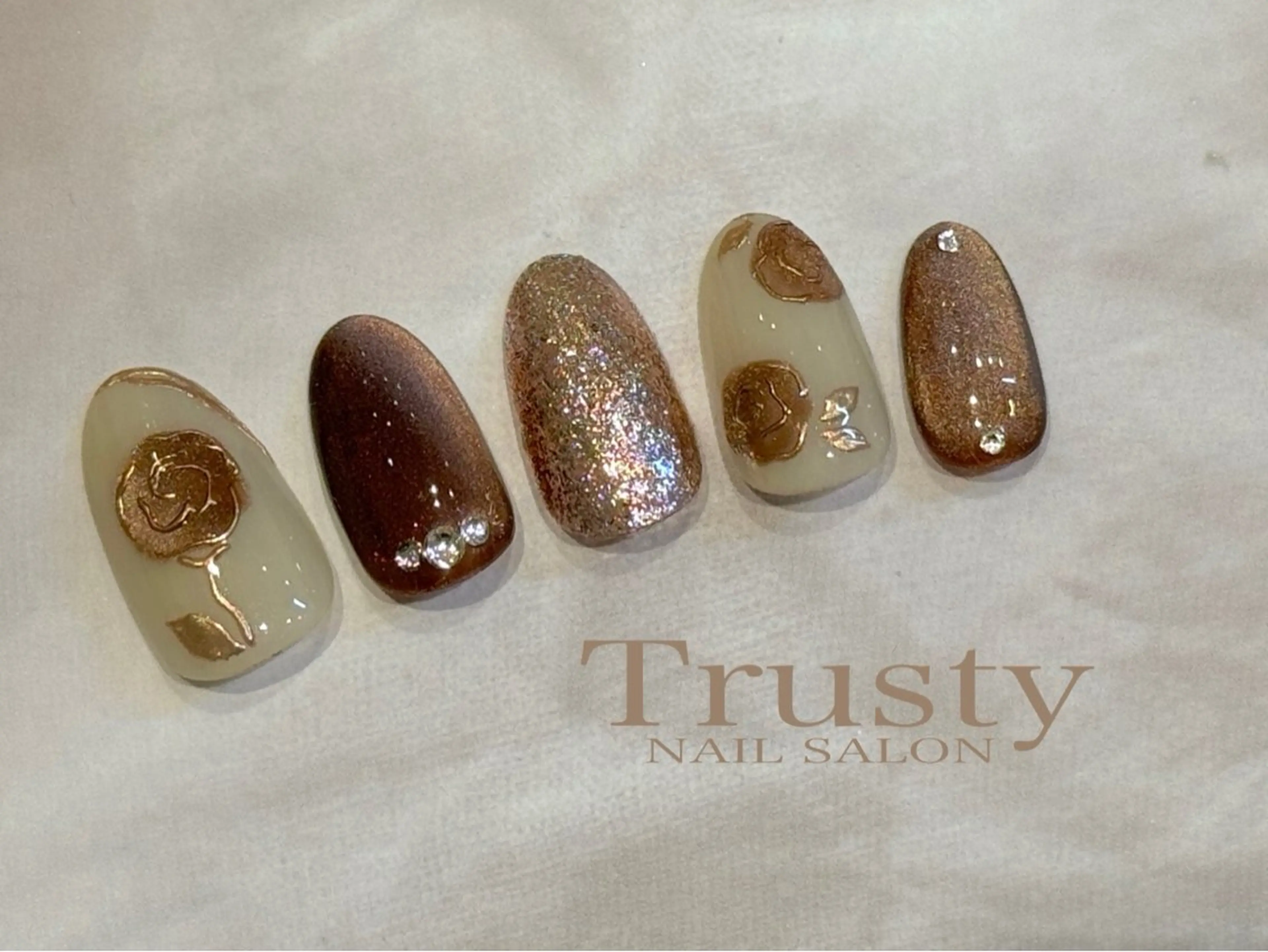 ネイル Trusty新小岩 杉山のネイルデザイン