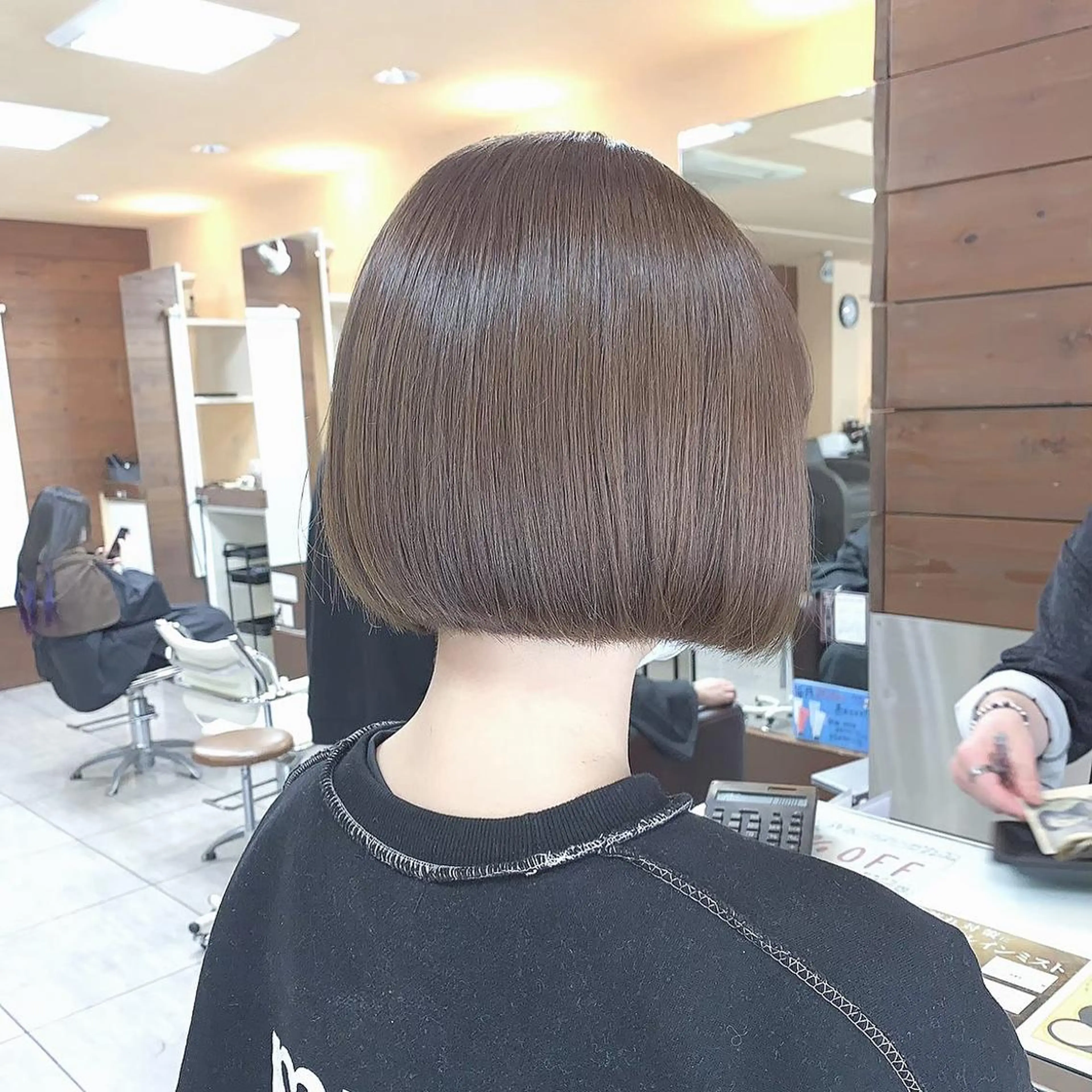 ショート ヘアカラー 🫧艶髪カラー🫧 森本くるみのヘアスタイル