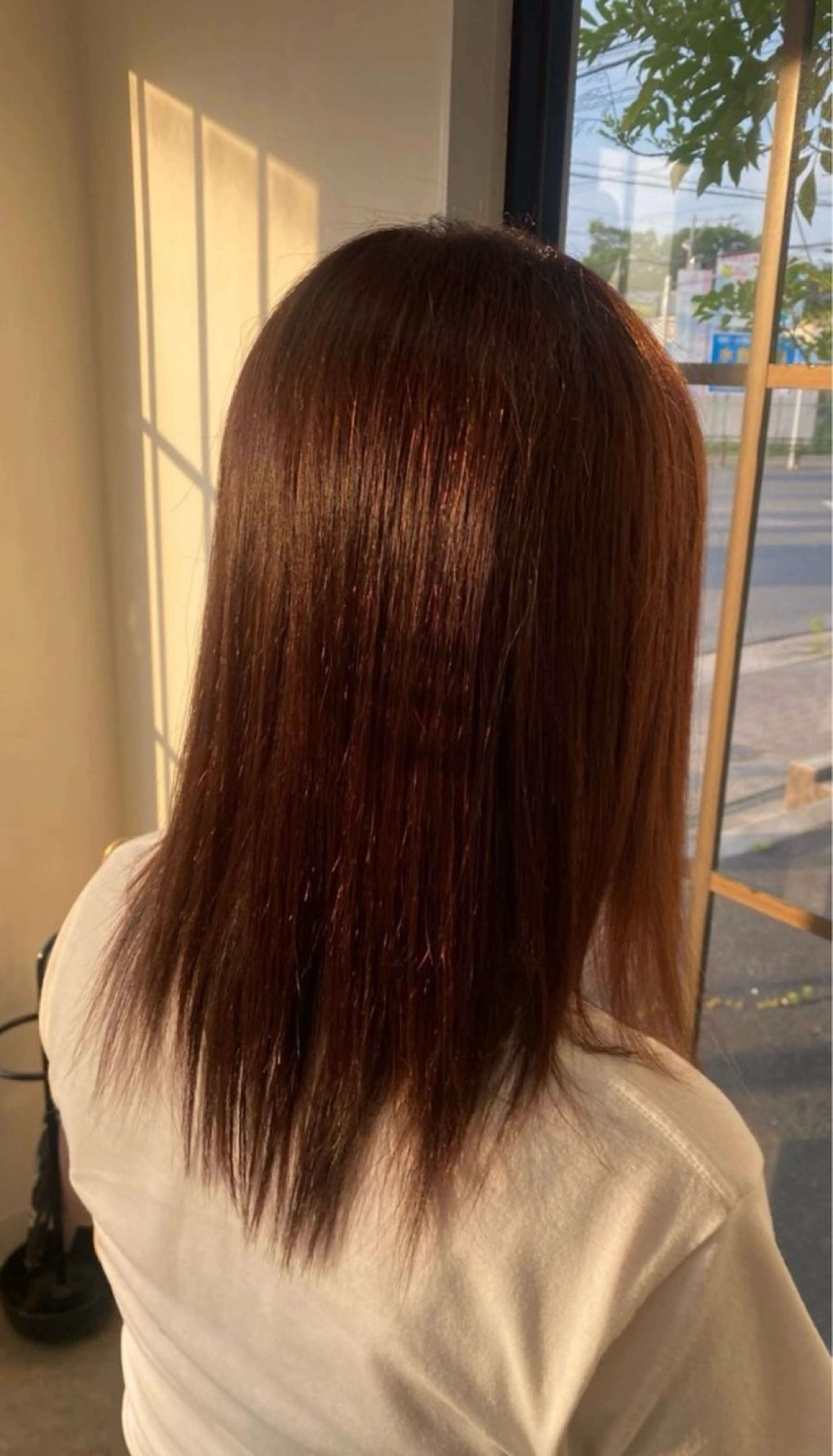 セミロング カラー ヘアカラー 艶カラー✨ 河津さくらのヘアスタイル