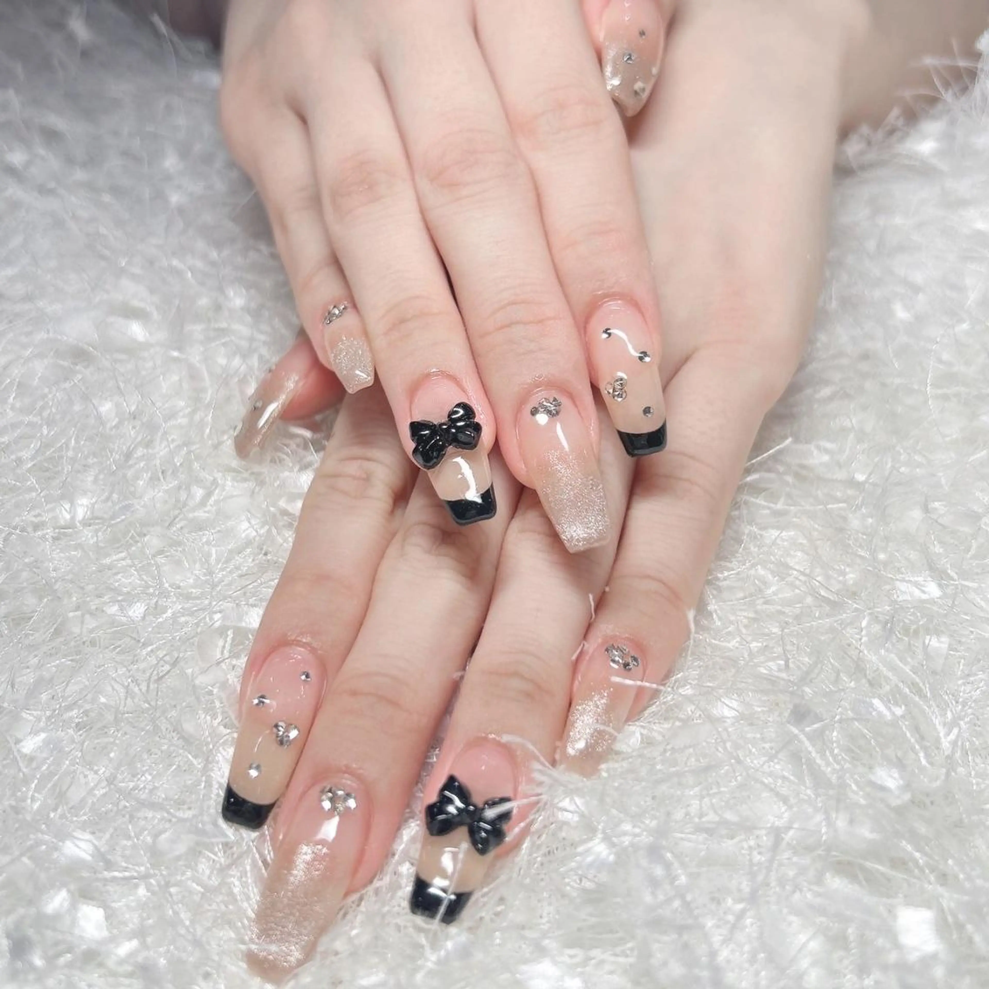 ネイル チークネイル 長さ出し フレンチネイル ジェルネイル グラデーション ハンドネイル Nail&eye Belire 新宿のネイルデザイン