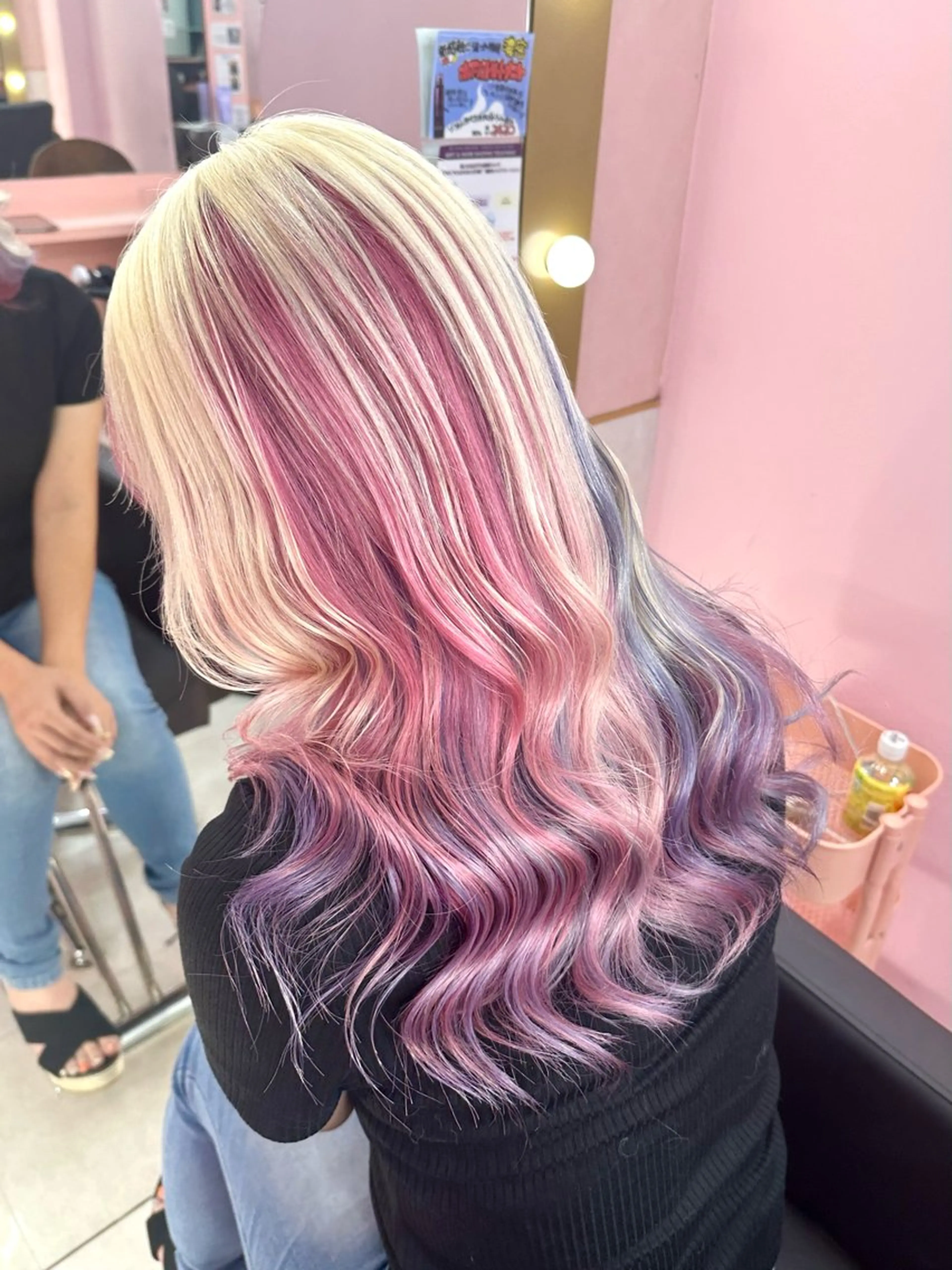 ロング カラー ブリーチ✖️レイヤー MANATO🎨🌈のヘアスタイル