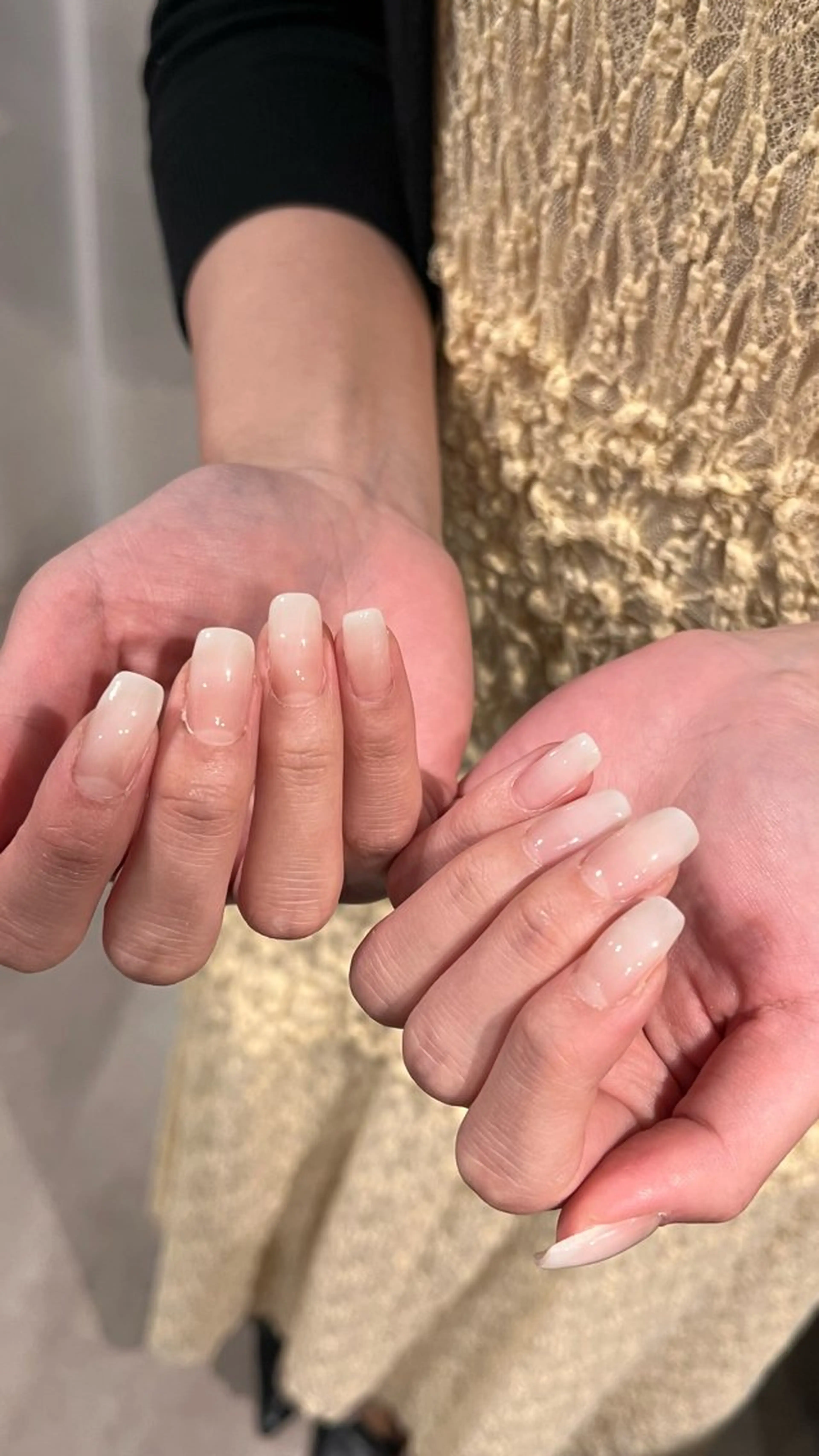 ハンド白グラデーション（オフなし）の写真