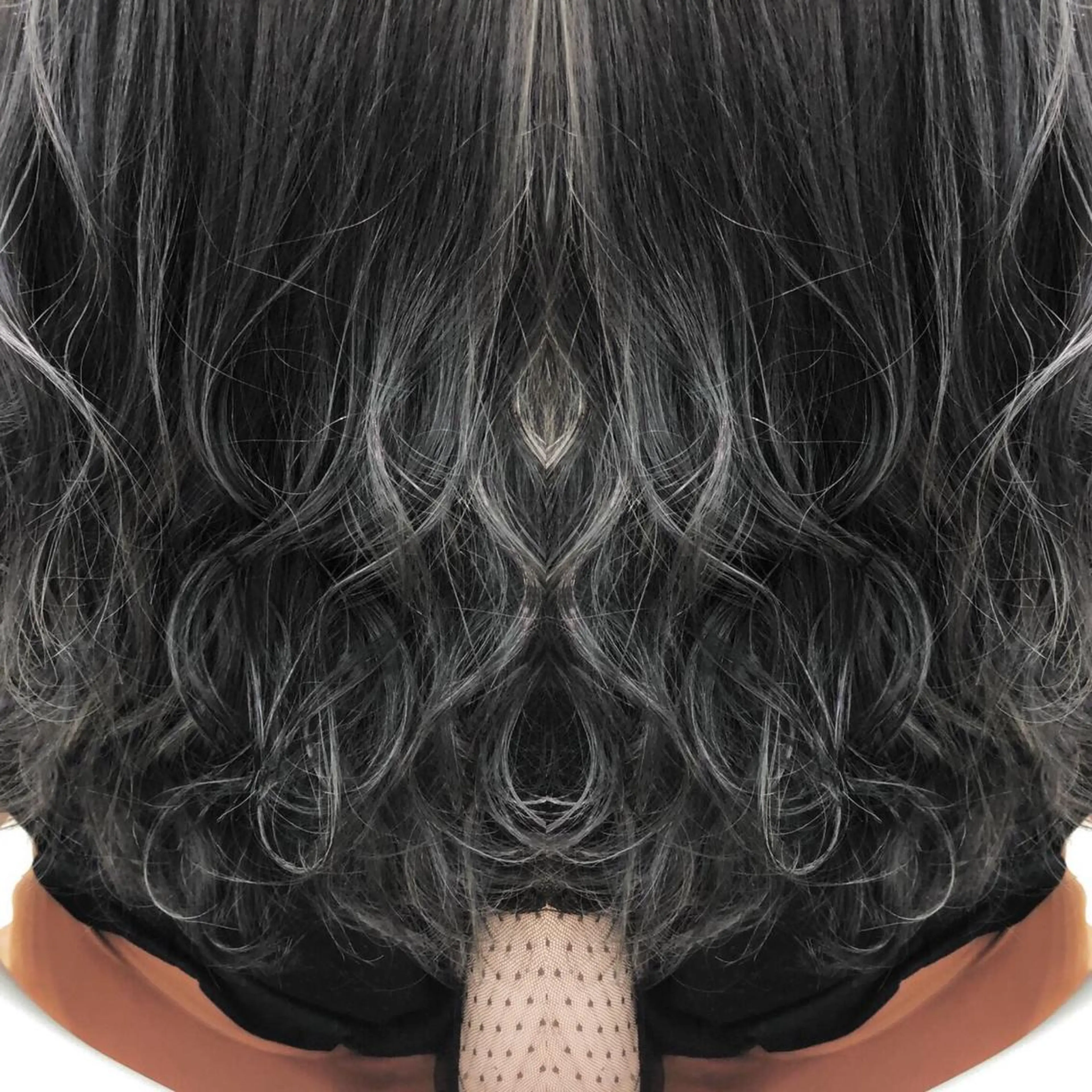 ロング カラー EARTH 越谷店のヘアスタイル