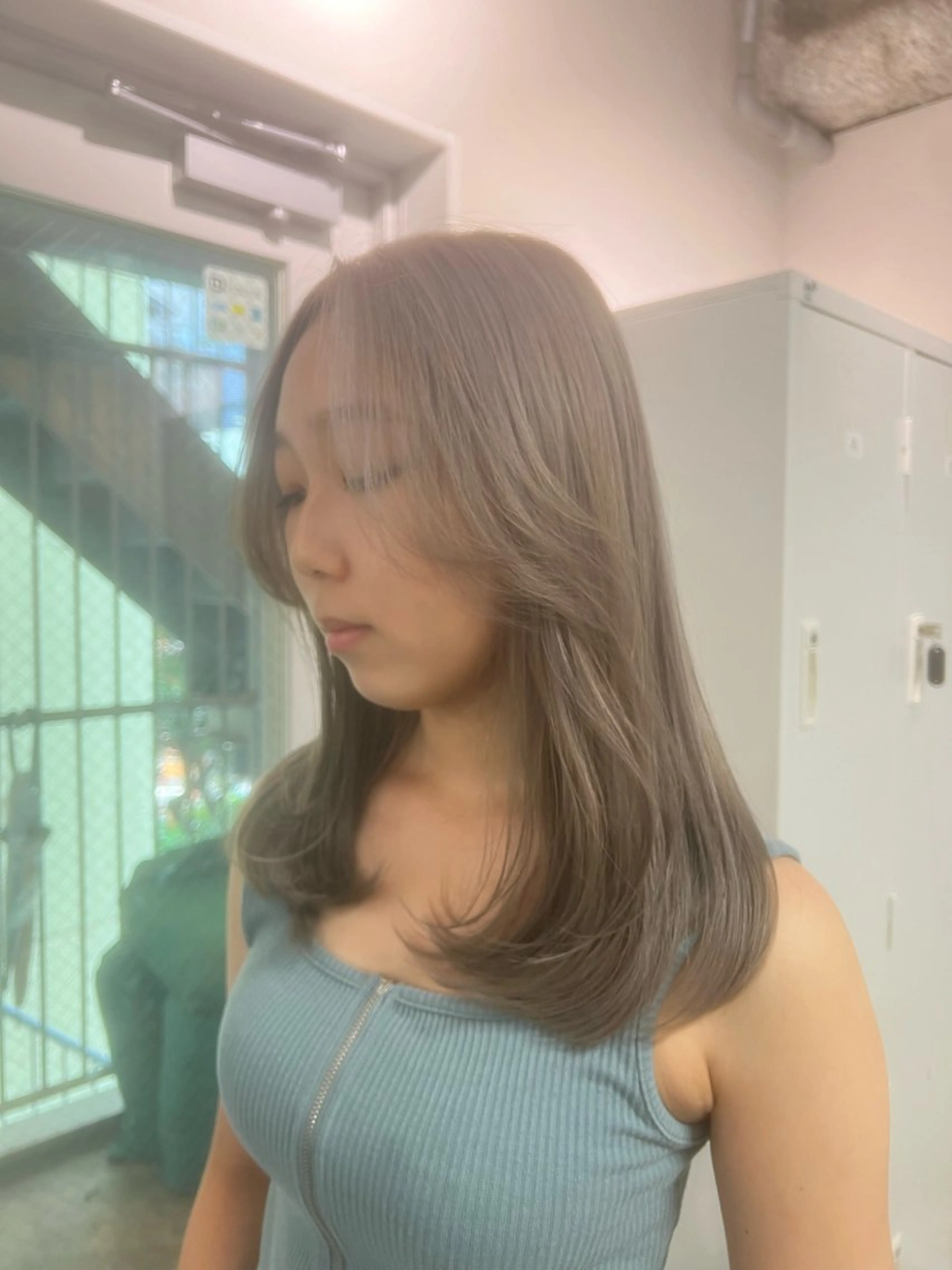 ミディアム カラー ヘアカラー トリートメント ハイトーン&髪質改善 ＆韓国エクステ🤎のヘアスタイル