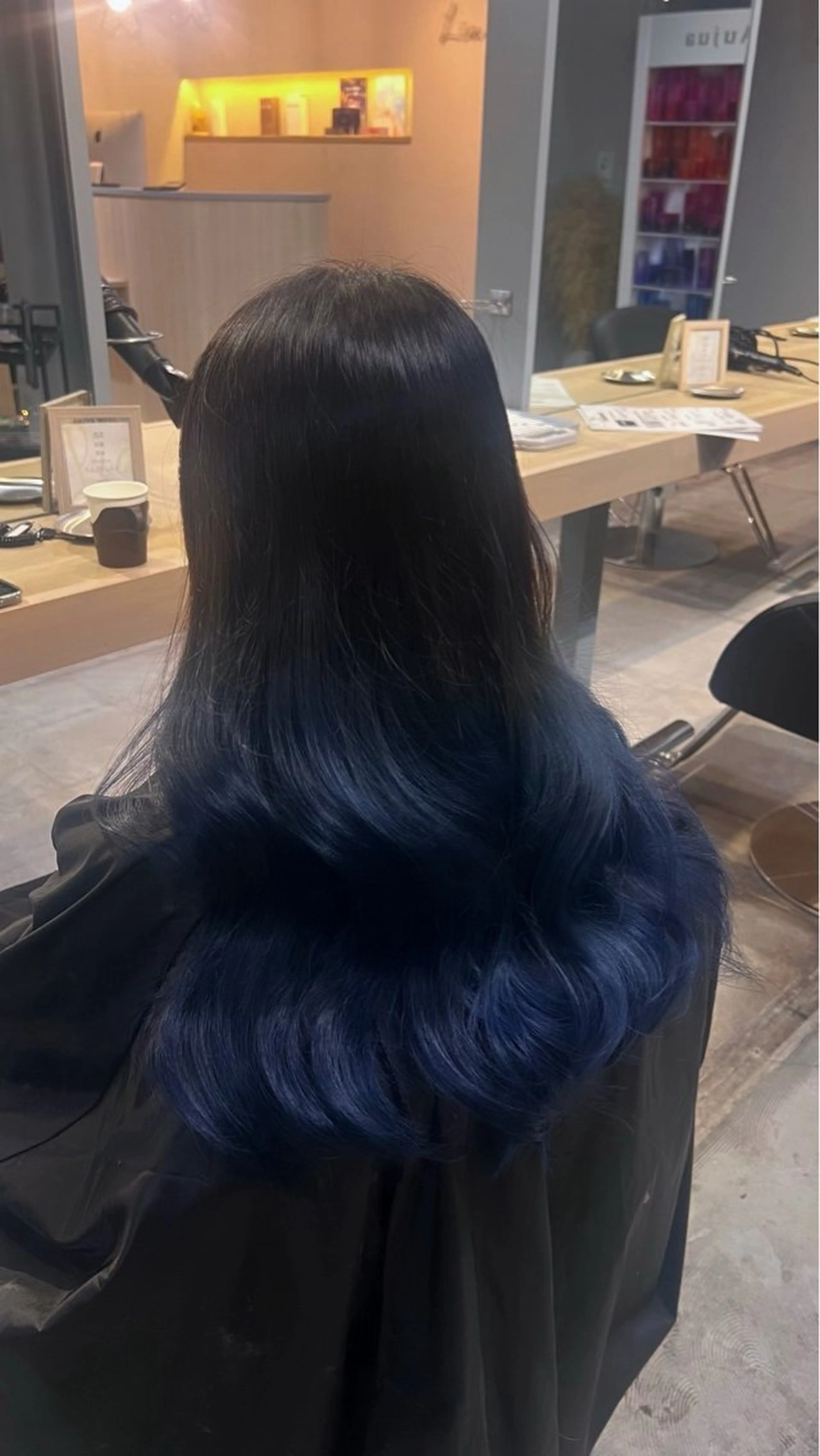 ミディアム Lia 瑠莉花のヘアスタイル