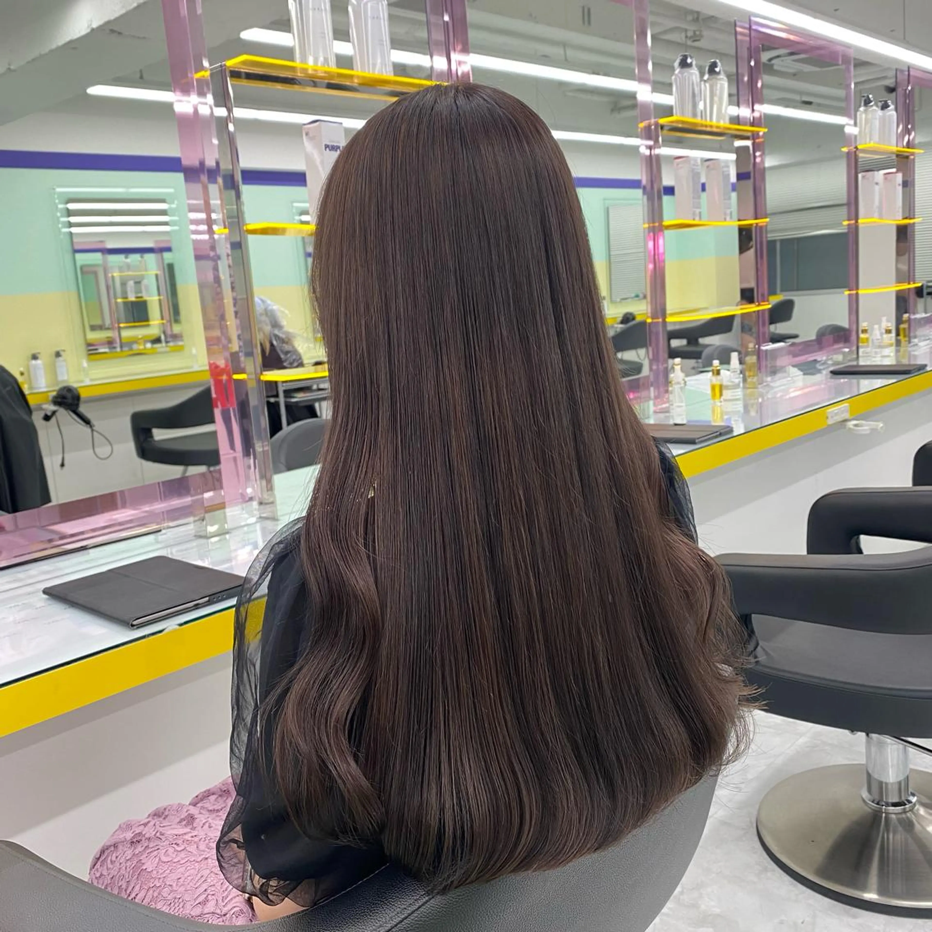 セミロング カラー ヘアアレンジ ヘアカラー トリートメント mai🍑暖色カラー /レイヤー💖のヘアスタイル