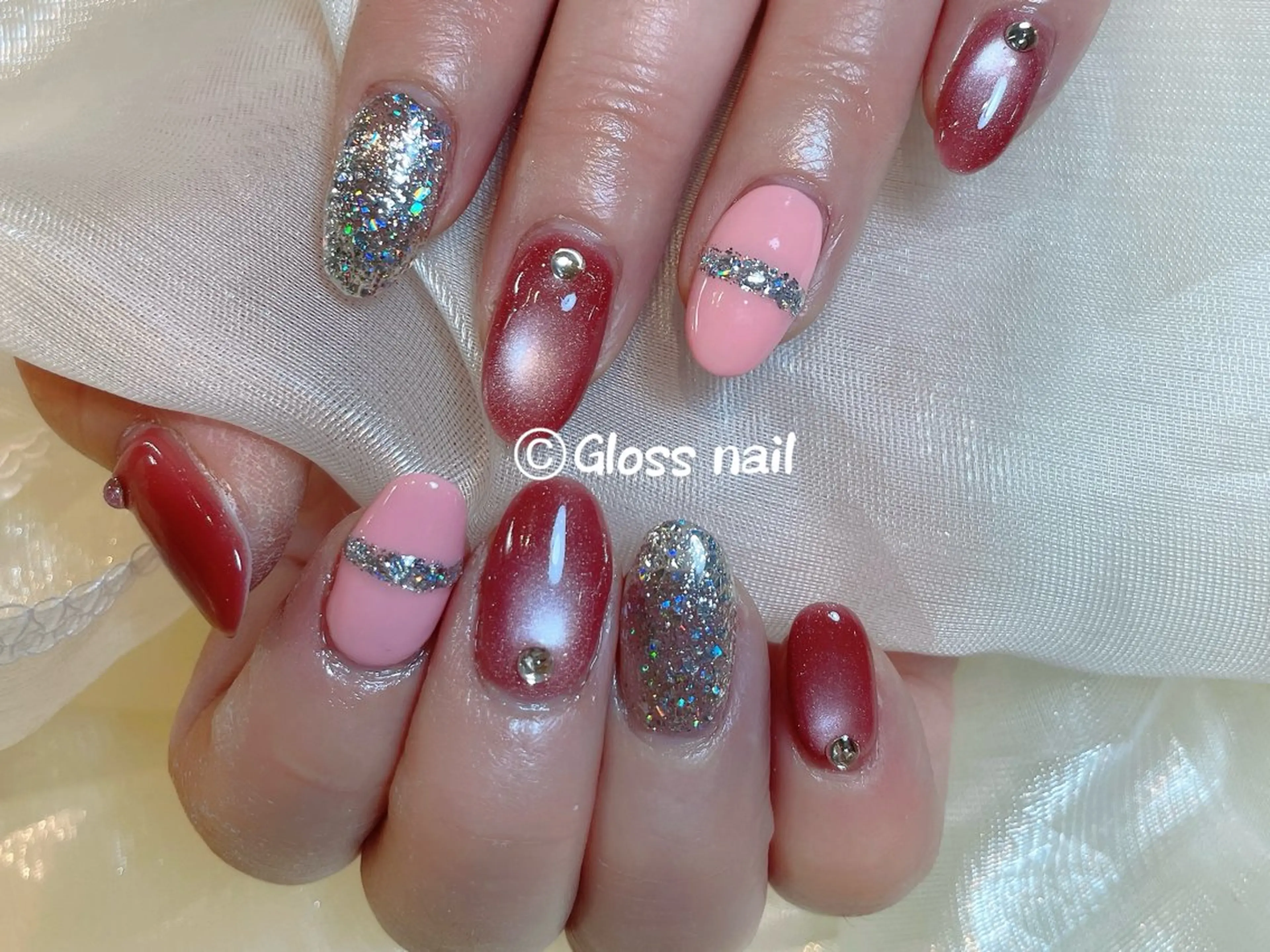 ネイル アヤカ☘️Gloss nailのネイルデザイン