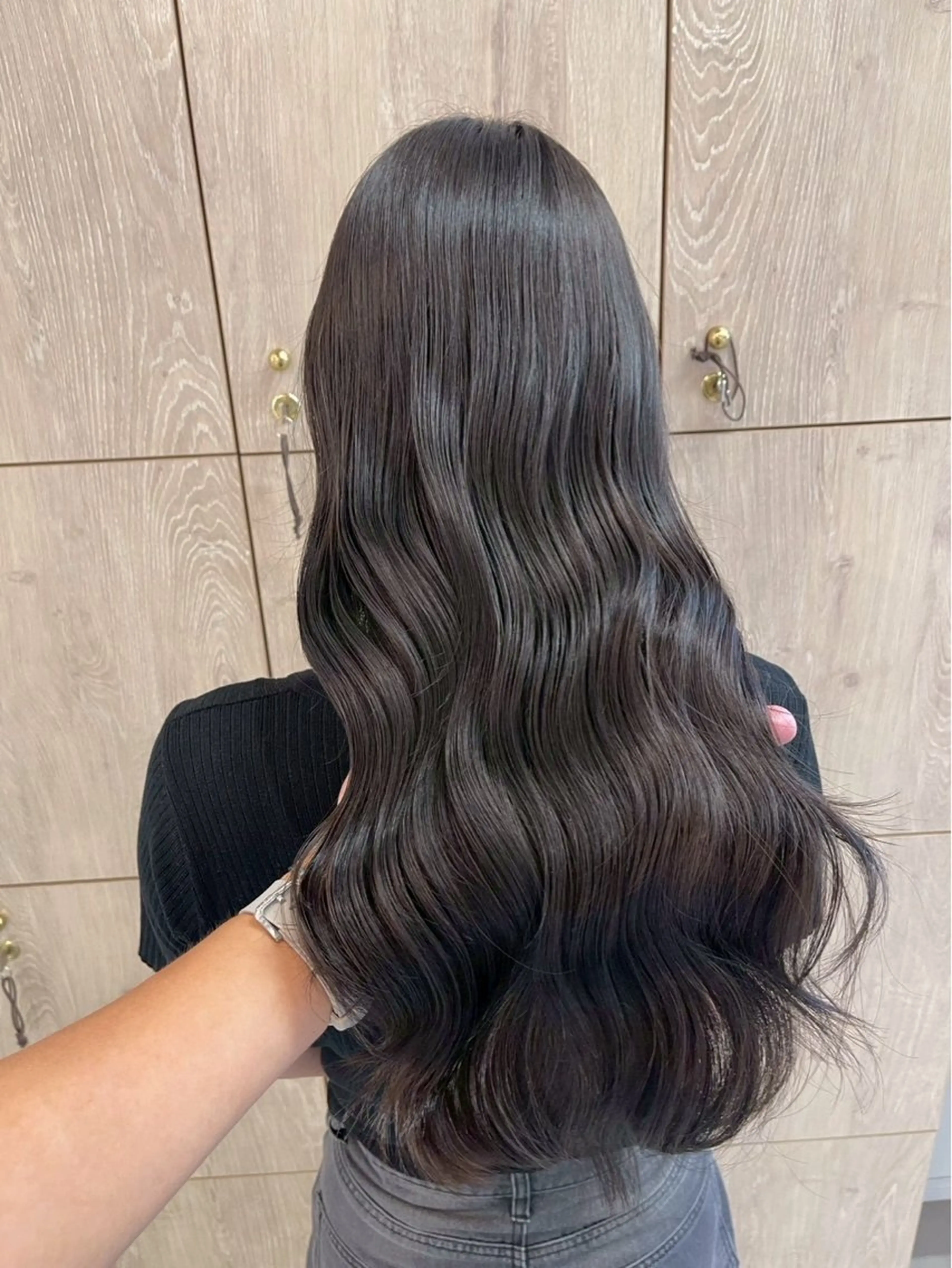 カラー 矢部 菜々のヘアスタイル
