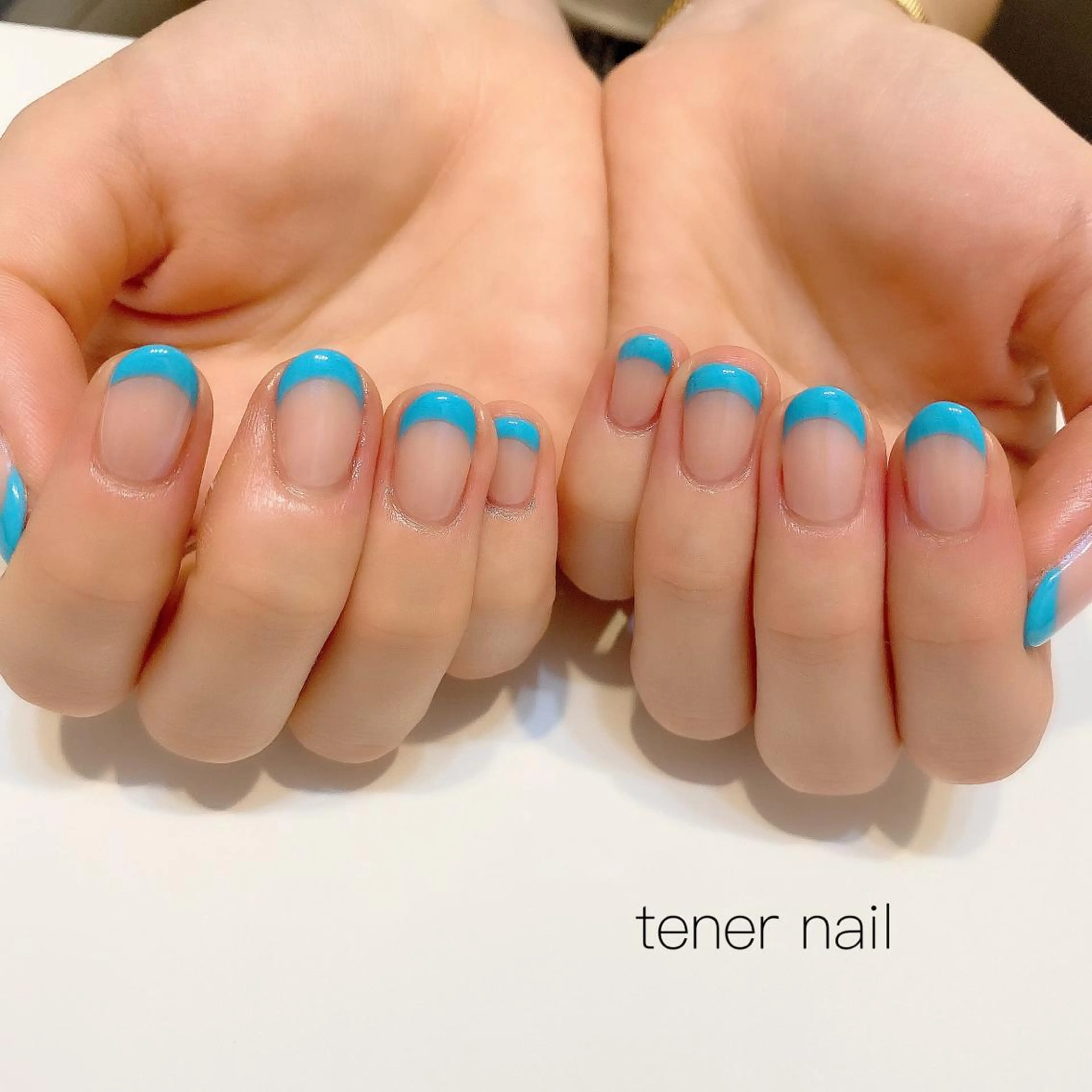 ネイル フレンチネイル 水色 テネルネイル tener nailのネイルデザイン