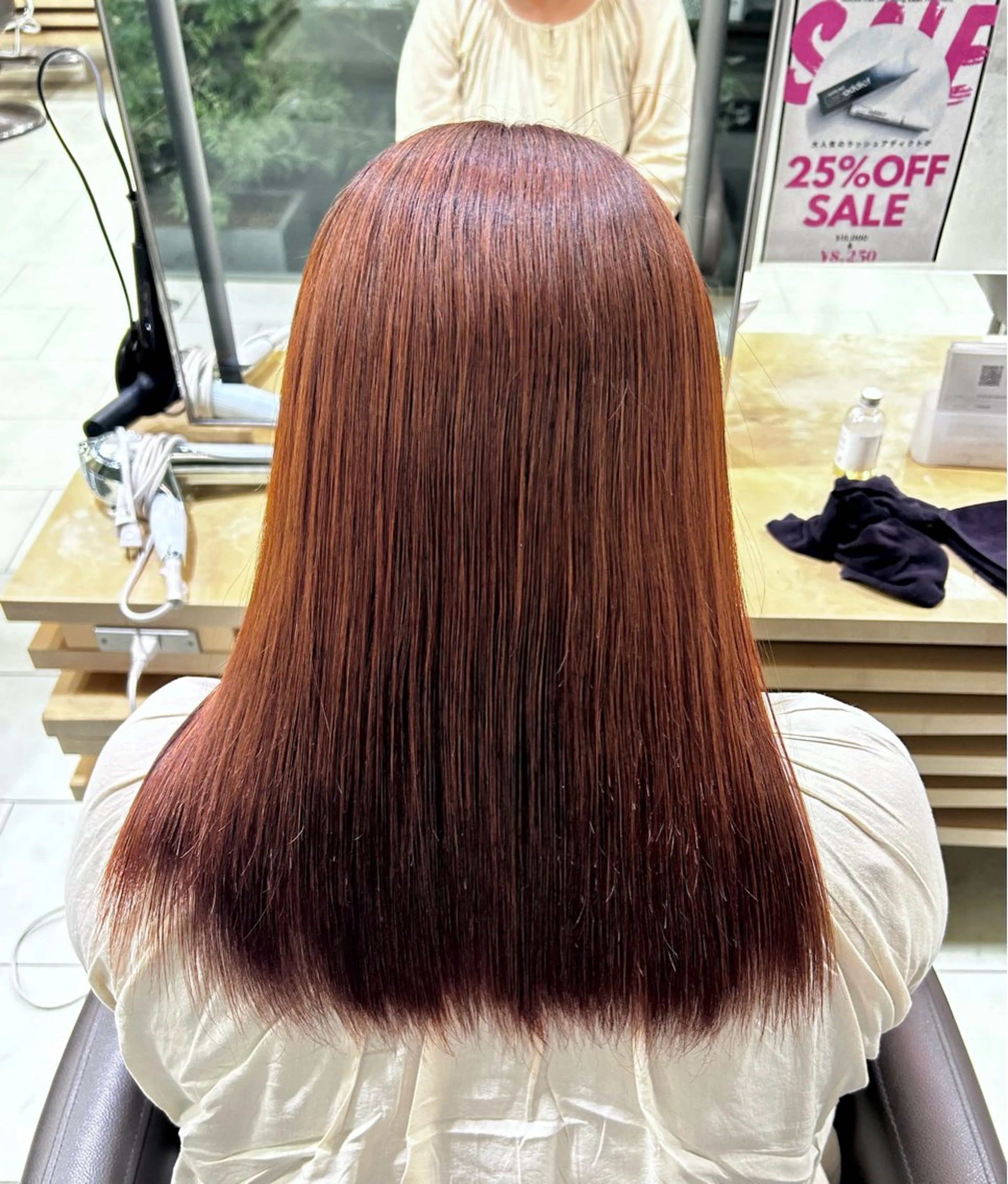 セミロング カラー ヘアカラー airi🌺カラー /特殊ヘア⛓️🖤のヘアスタイル