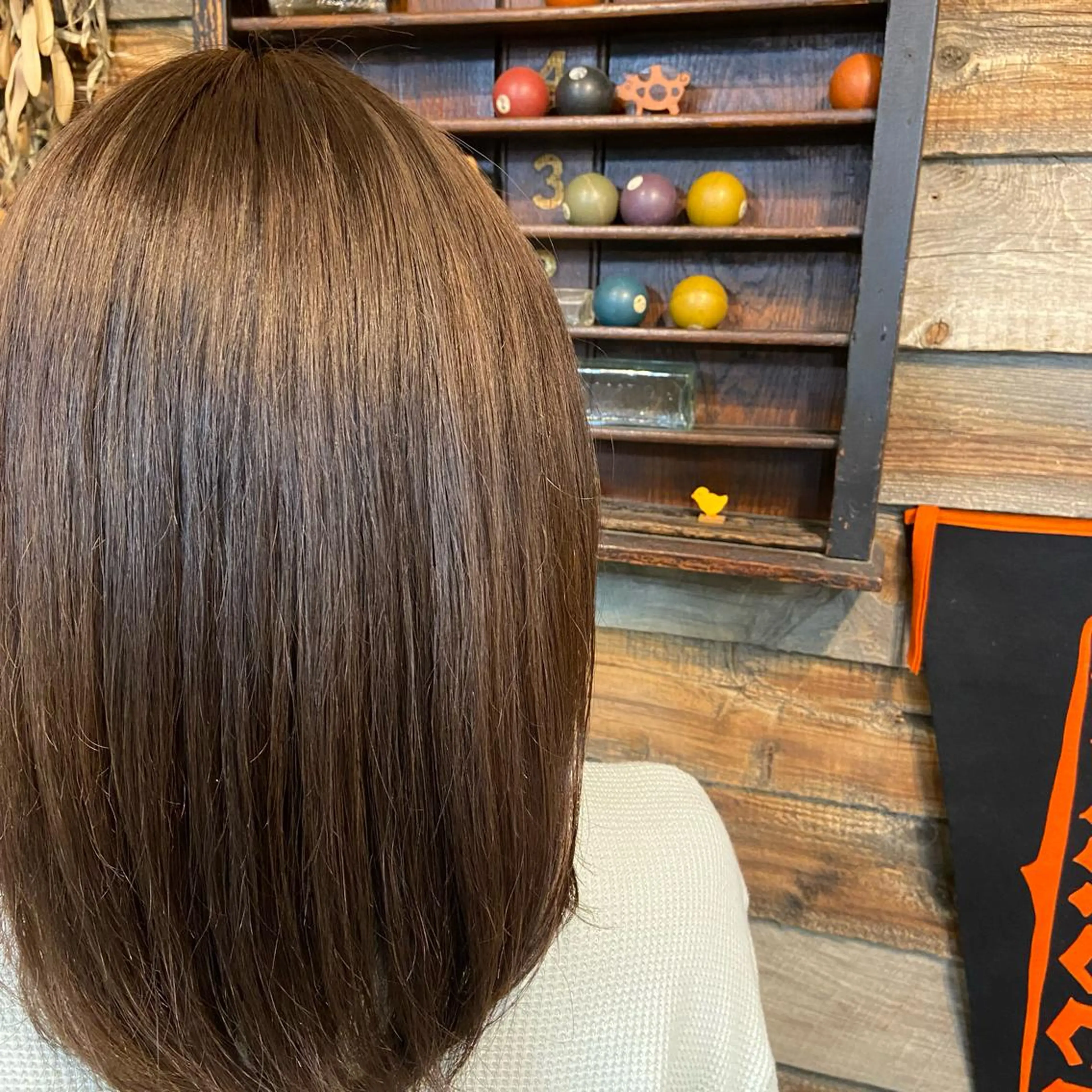セミロング カラー ブリーチ トリートメント ヘアカラー トリートメント 川崎 かなでのヘアスタイル