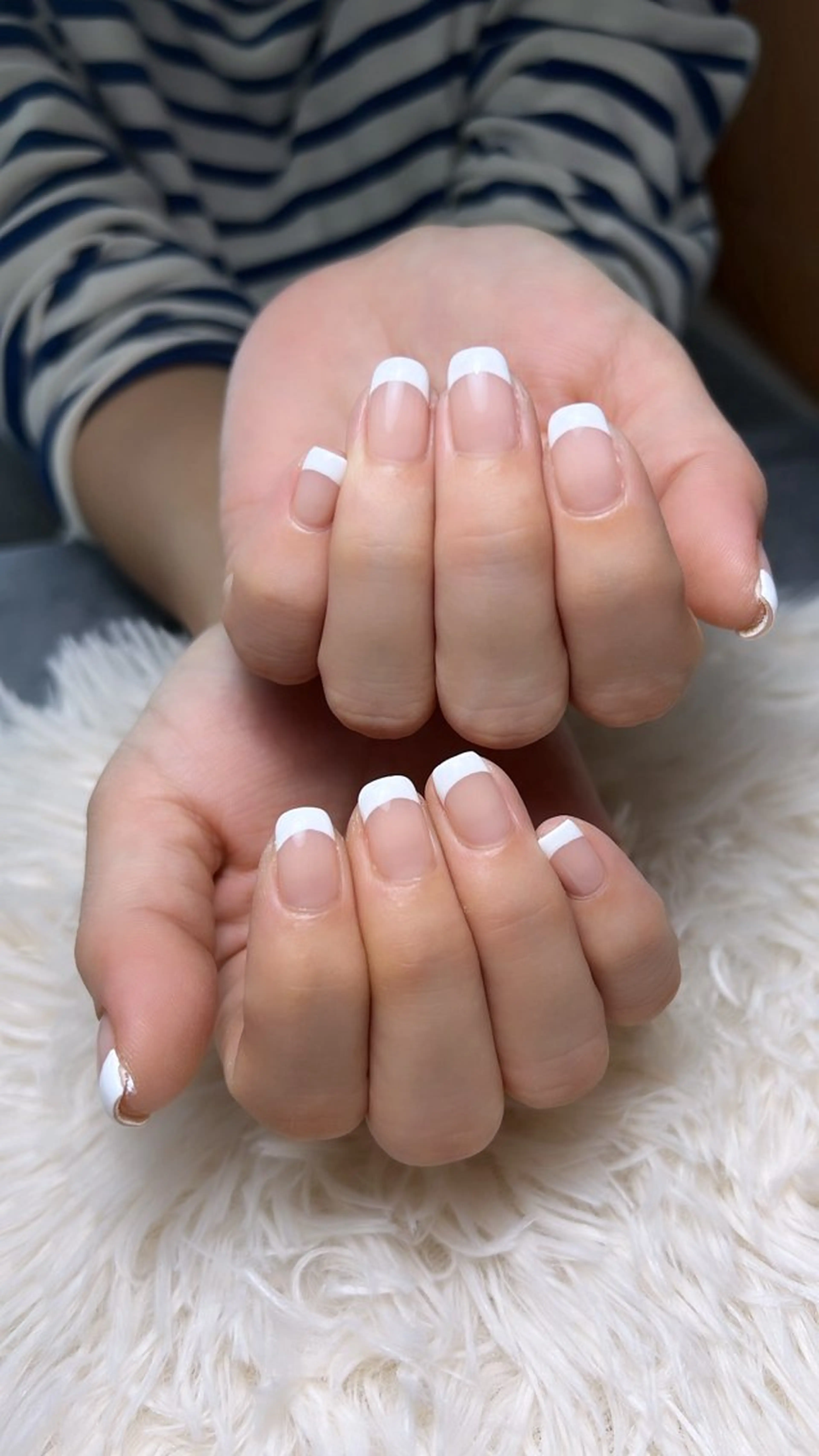 ネイル フレンチネイル Nail salon VIEWLUのネイルデザイン