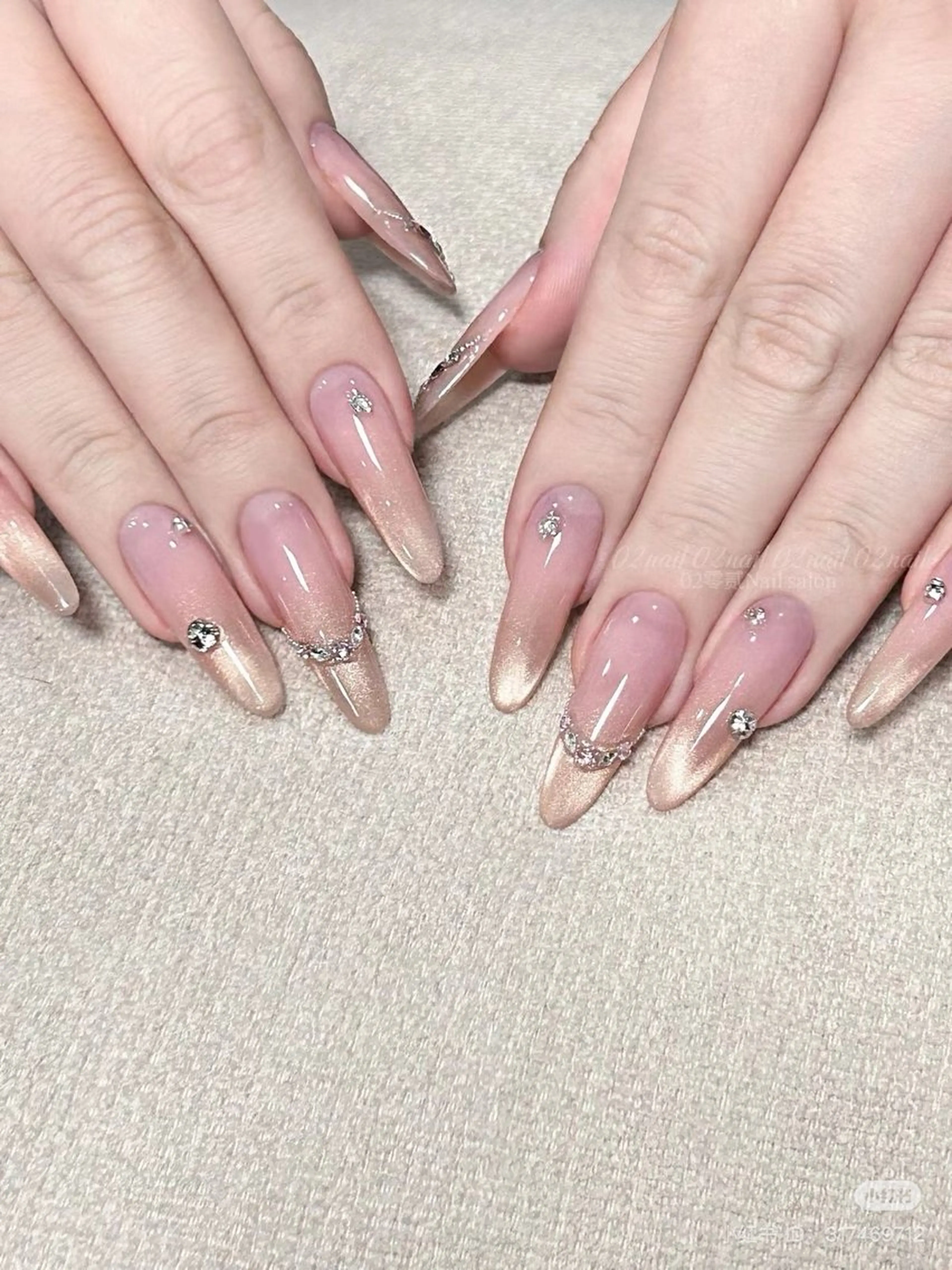 ネイル アートネイル べっ甲ネイル ブラウン ジェルネイル ラメ(グリッター) ハンドネイル ハンドケア Nova Nail Nambaのネイルデザイン