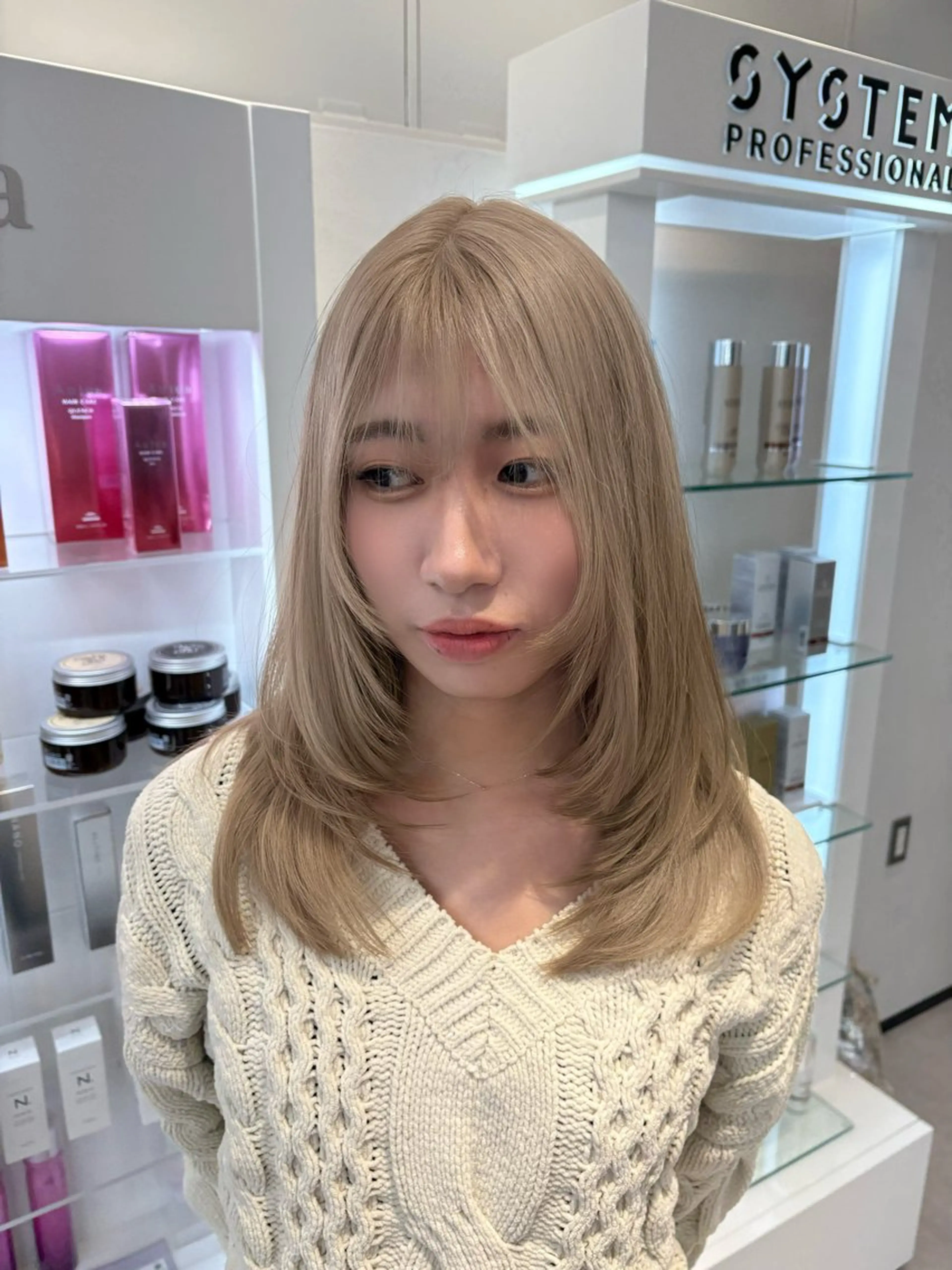 ロング カラー ブリーチ ブリーチなしカラー 堀江/透明感 ベージュ/白川幸太のヘアスタイル