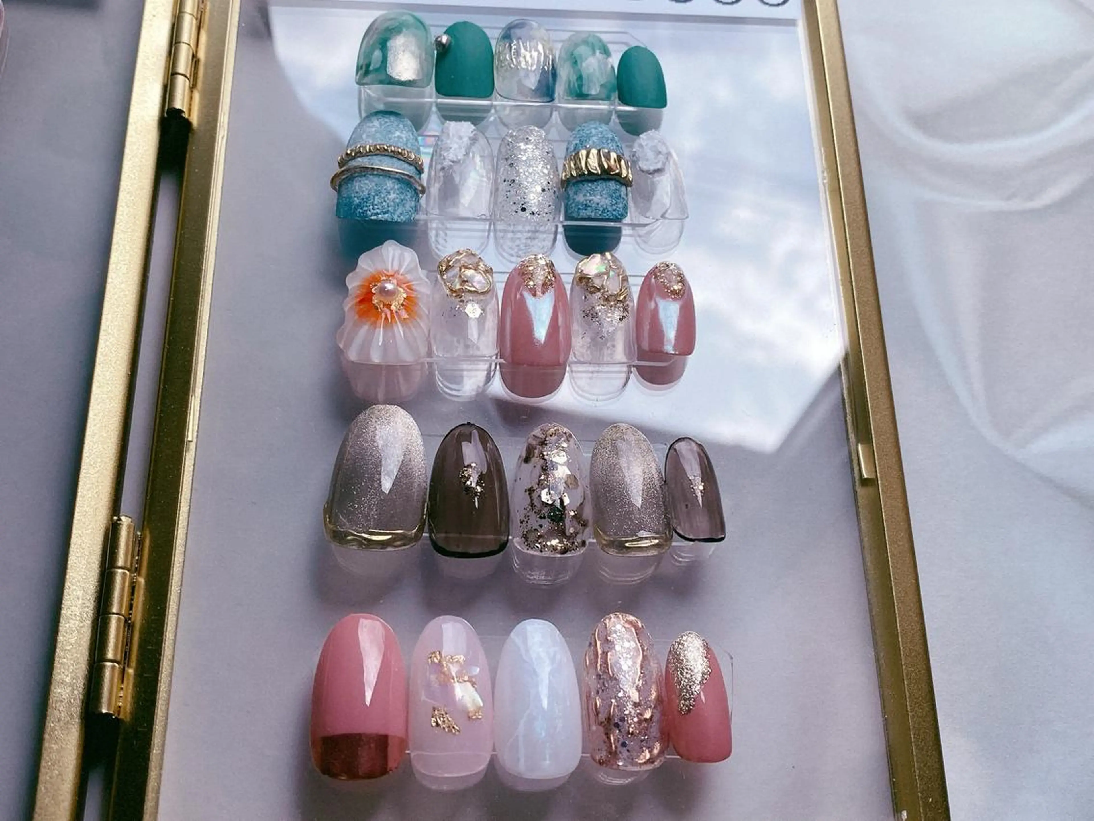 ネイル 大人キレイ 𝑁𝑖𝑥𝑖𝑠のネイルデザイン