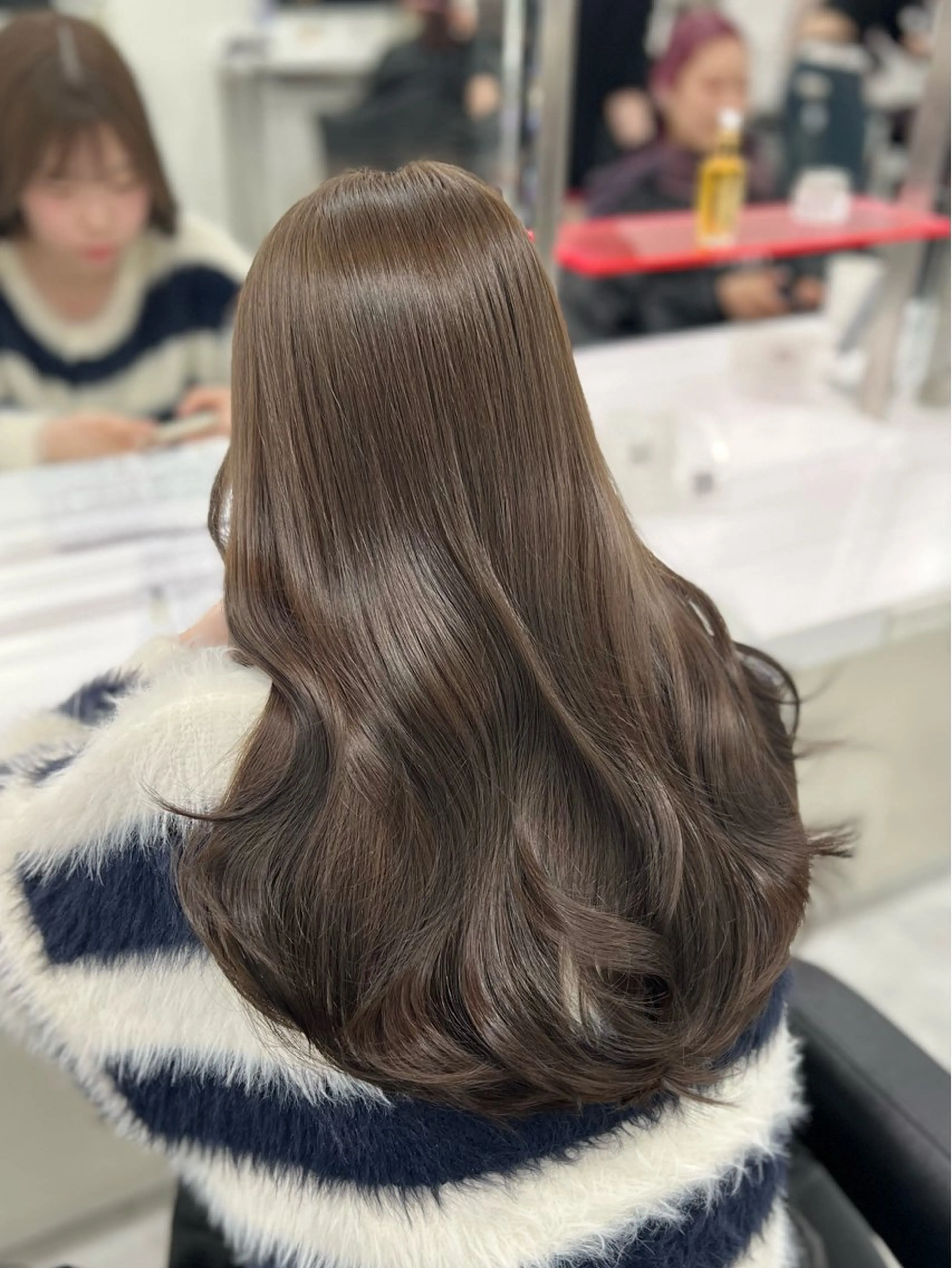 ロング カラー 透明感カラー🫧 レイヤーカットのヘアスタイル