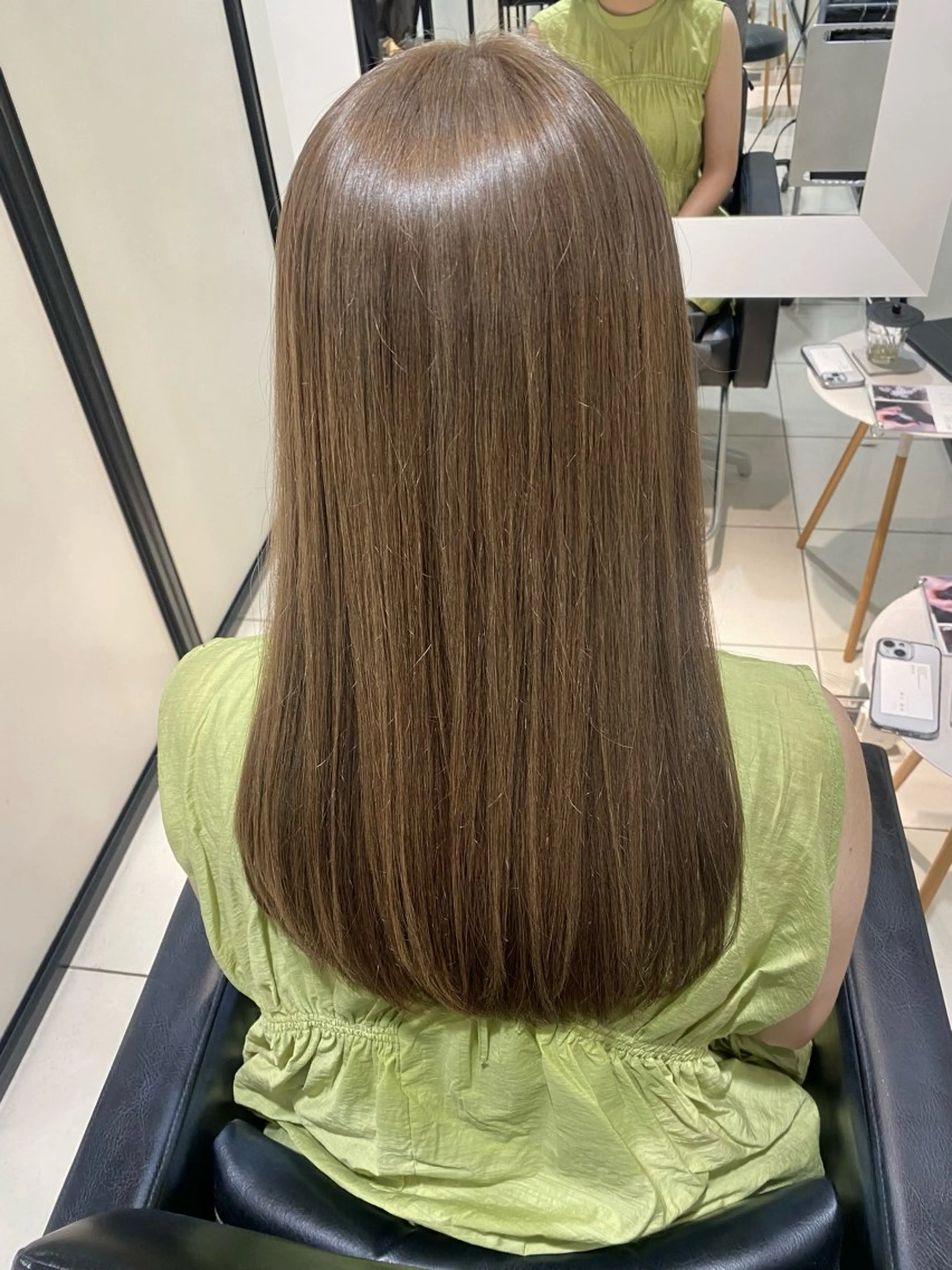 セミロング カラー アッシュ ベージュカラー ブリーチ ブリーチなしカラー カット ヘアカラー トリートメント グレージュ/レイヤー /韓国ヘア/RISAのヘアスタイル