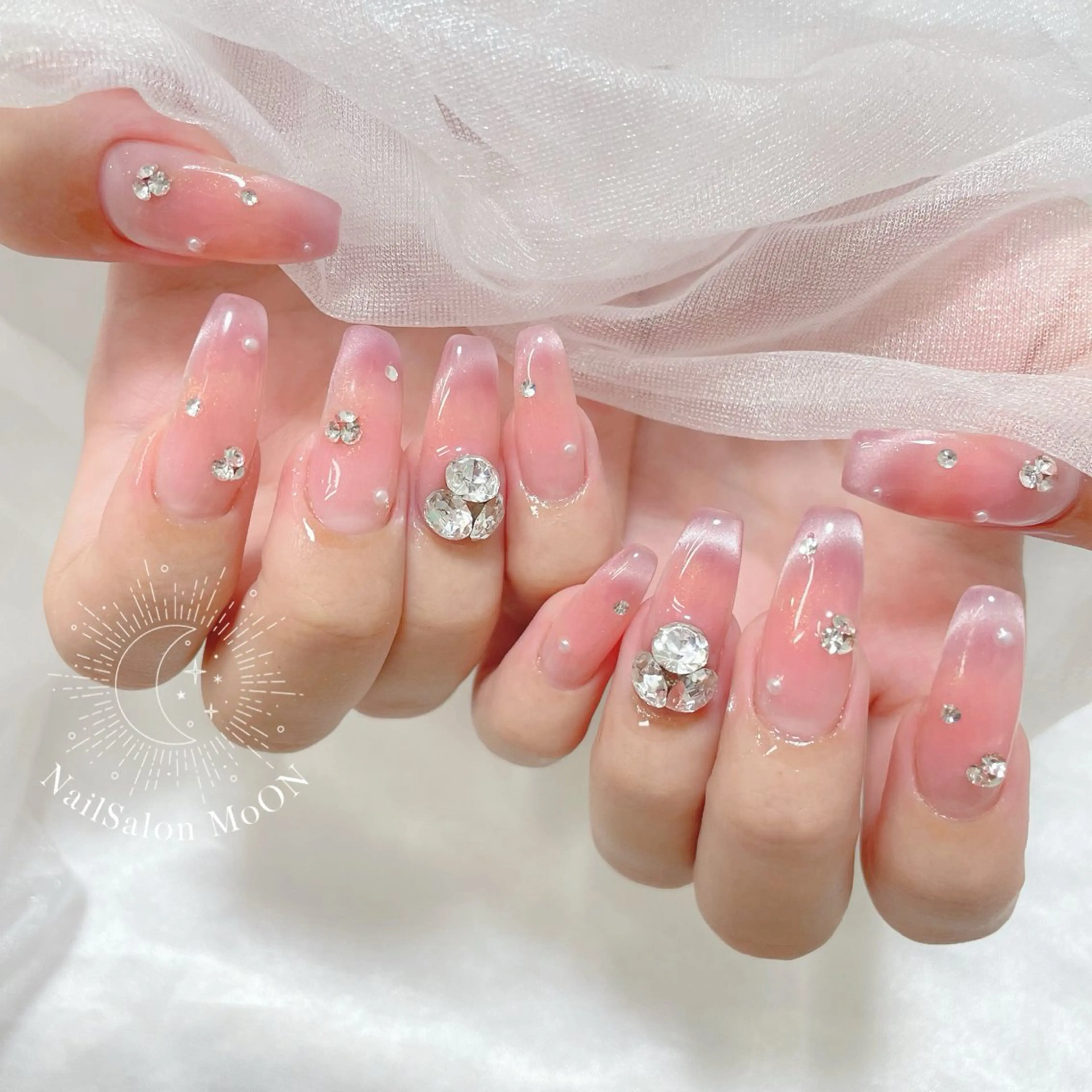 ネイル ハンドネイル ハンドケア MoON...❤︎ MeGuのネイルデザイン