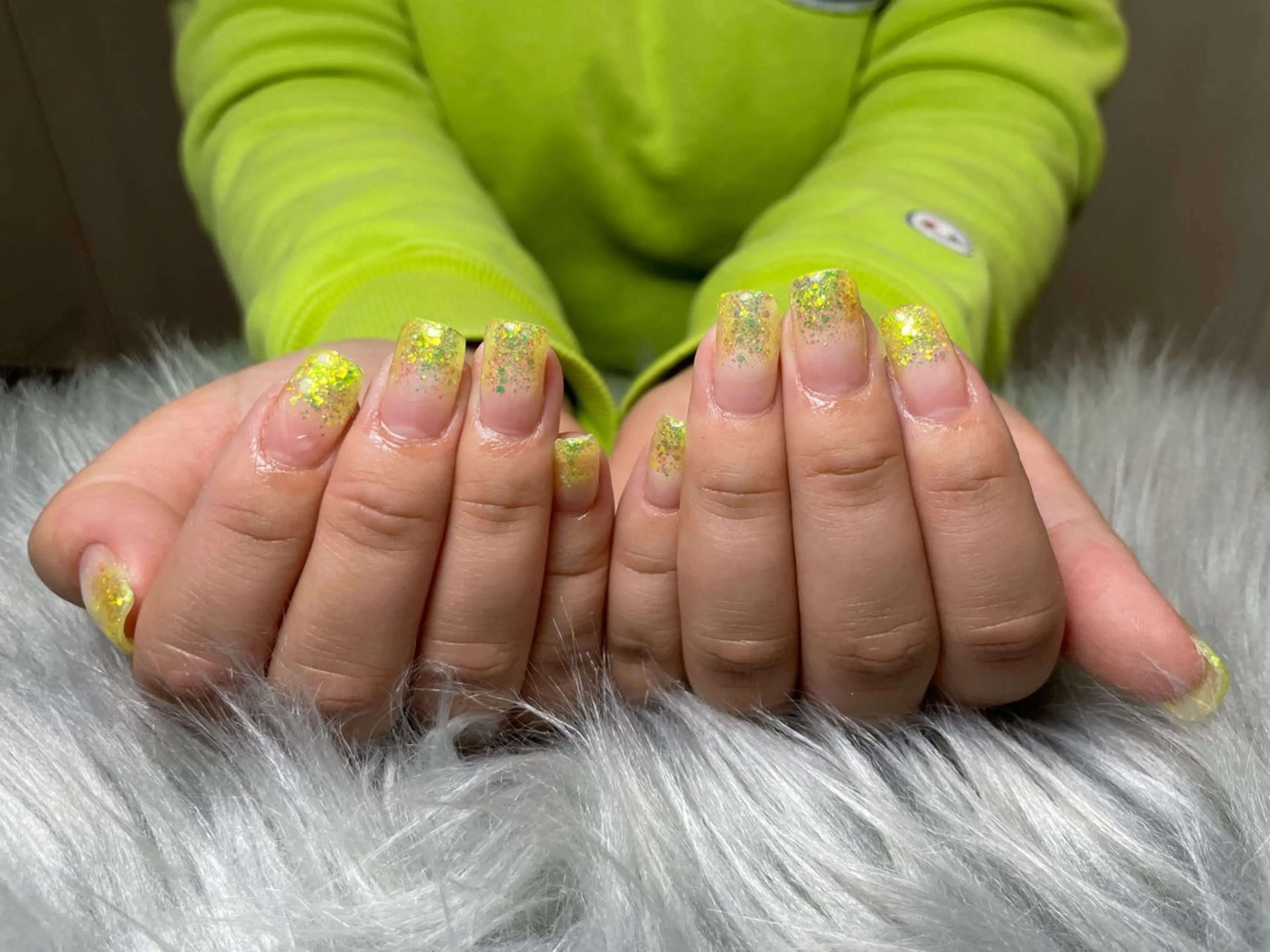 ネイル ジェルネイル キラキラネイル ラメ(グリッター) ラメグラデーション オフィスネイル BLANC.nail yuuのネイルデザイン