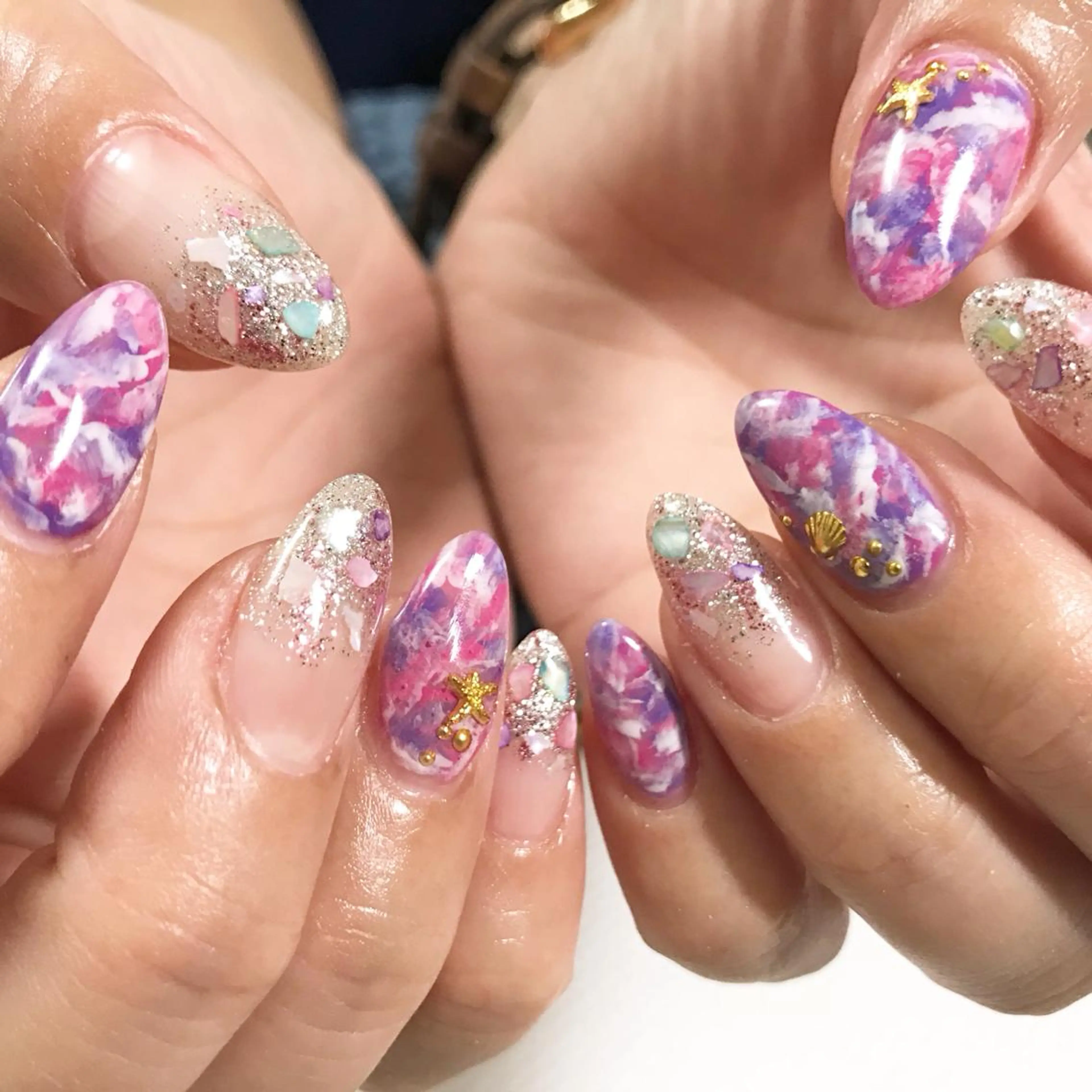 ネイル フットネイル ラメ(グリッター) 大理石ネイル(マーブル) シンプルネイル 春ネイル ハンドネイル nail fufla ♡yamane♡のネイルデザイン