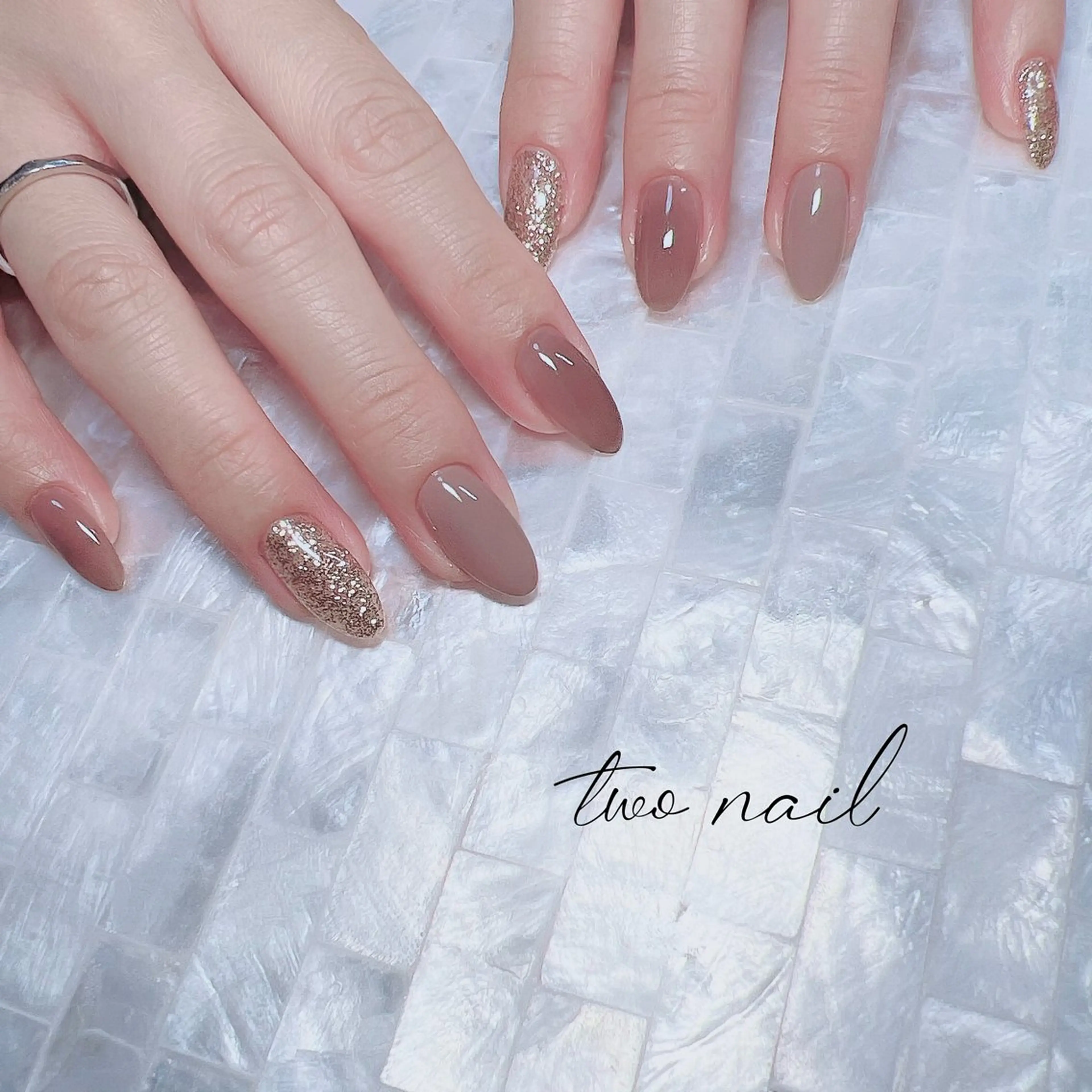 ネイル ネイルチップ ホワイト ハンドネイル two nailのネイルデザイン
