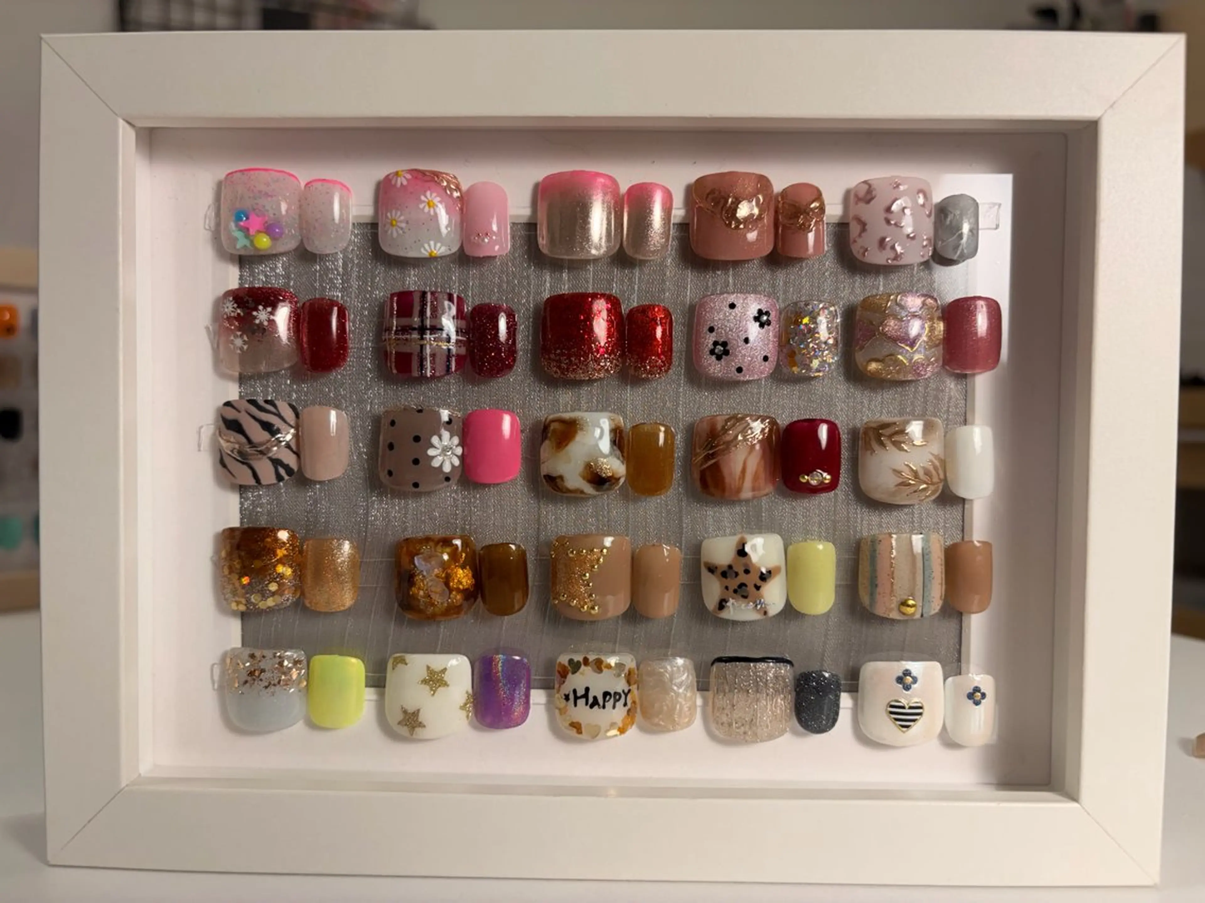 ネイル アートネイル フットネイル nail salon BrooChillのネイルデザイン