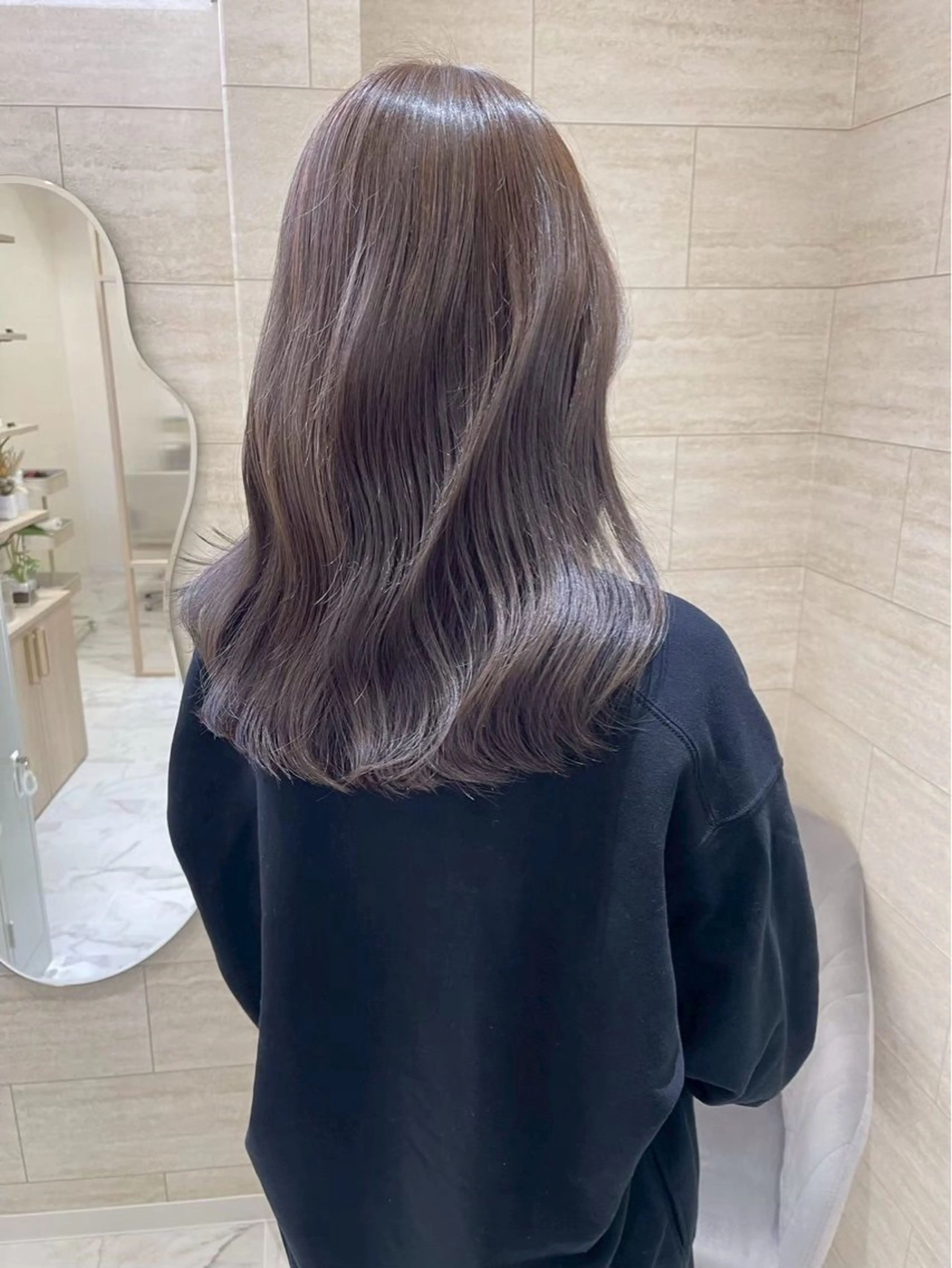 ミディアム カラー Zina 蓮/博多 /艶髪/髪質改善特化のヘアスタイル