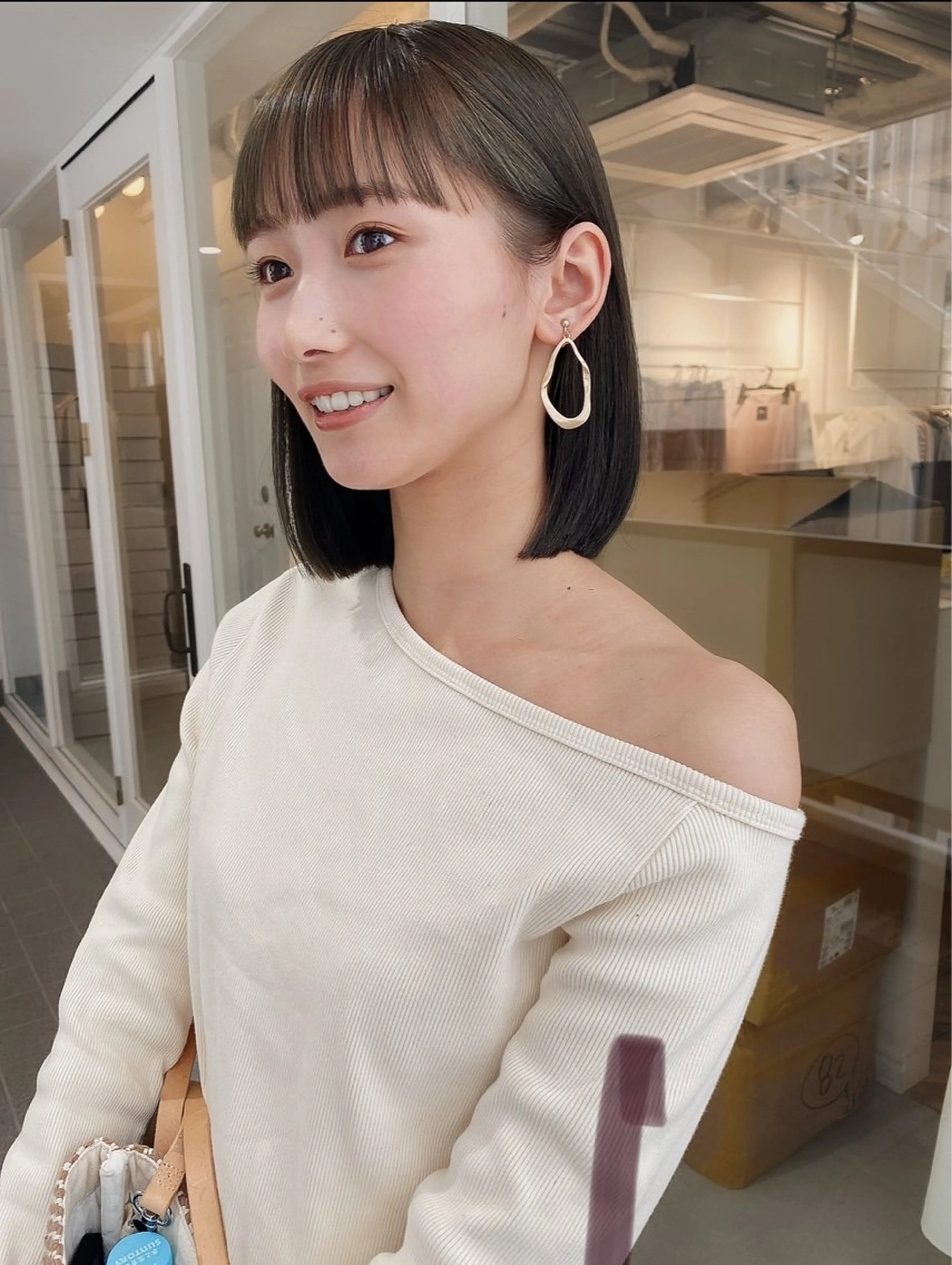 ミディアム カット Kaho/大阪心斎橋 ボブ/レイヤー/艶髪のヘアスタイル