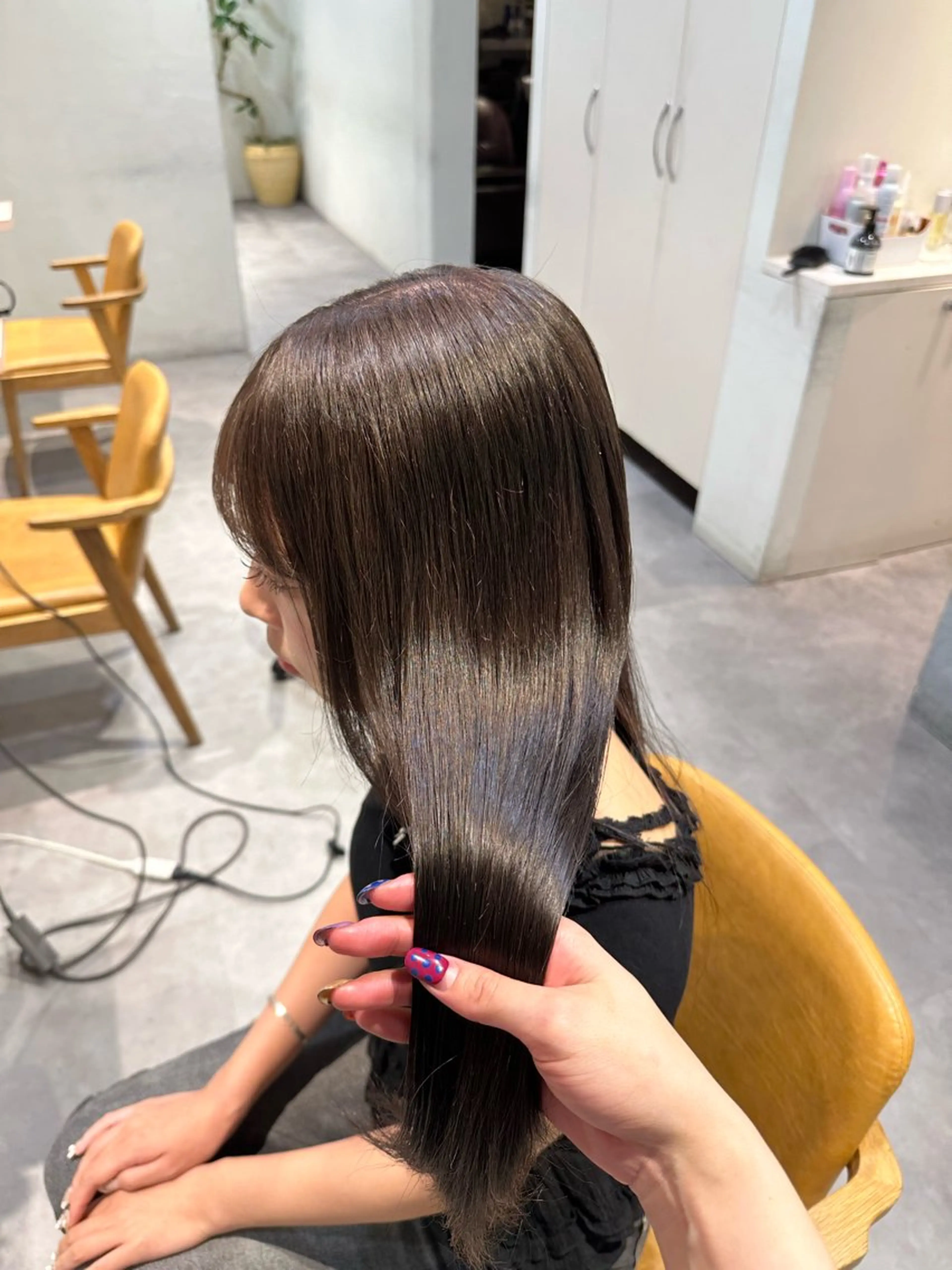 ロング カラー ヘアカラー HANAME 原宿美容室のヘアスタイル