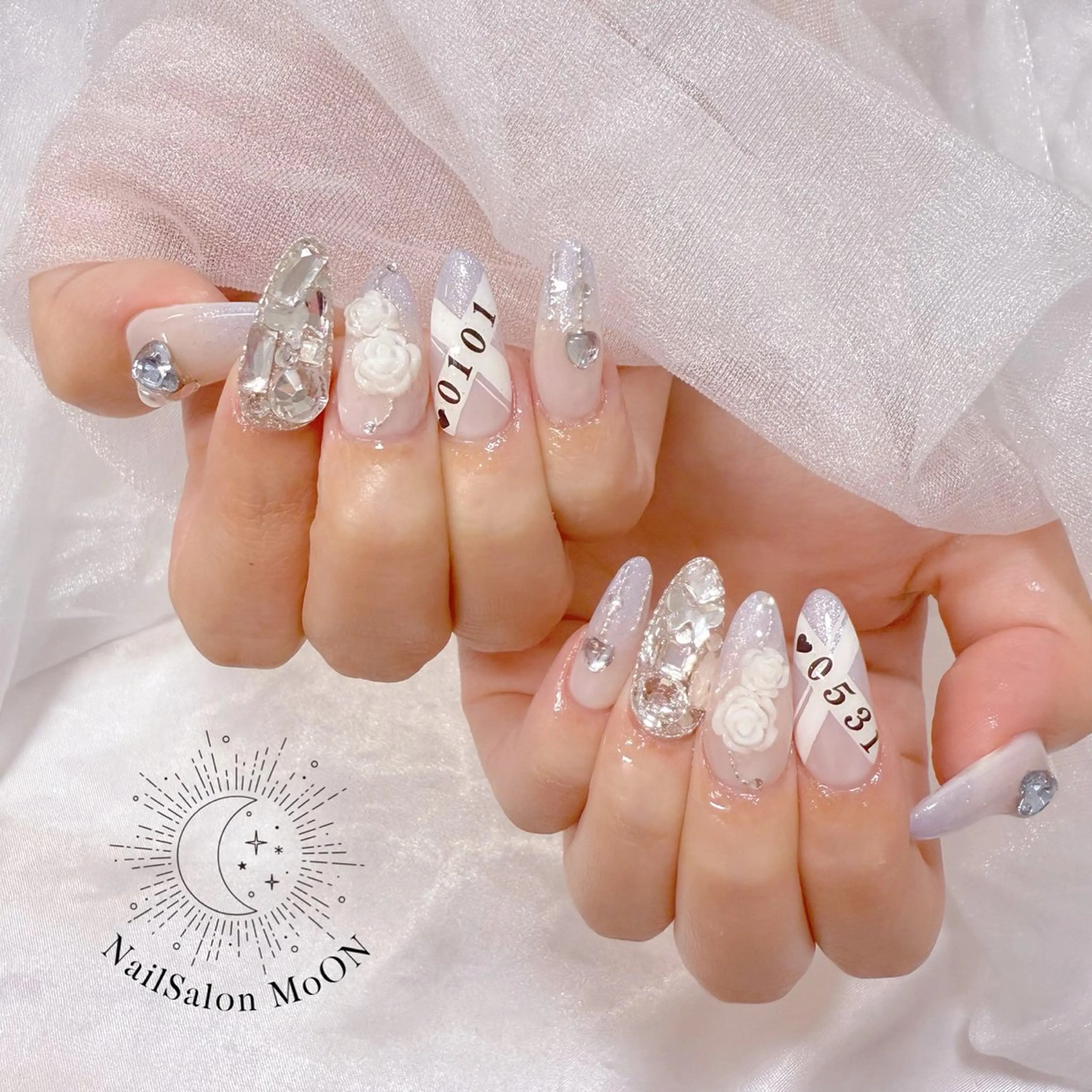 ネイル MoON...❤︎ MeGuのネイルデザイン