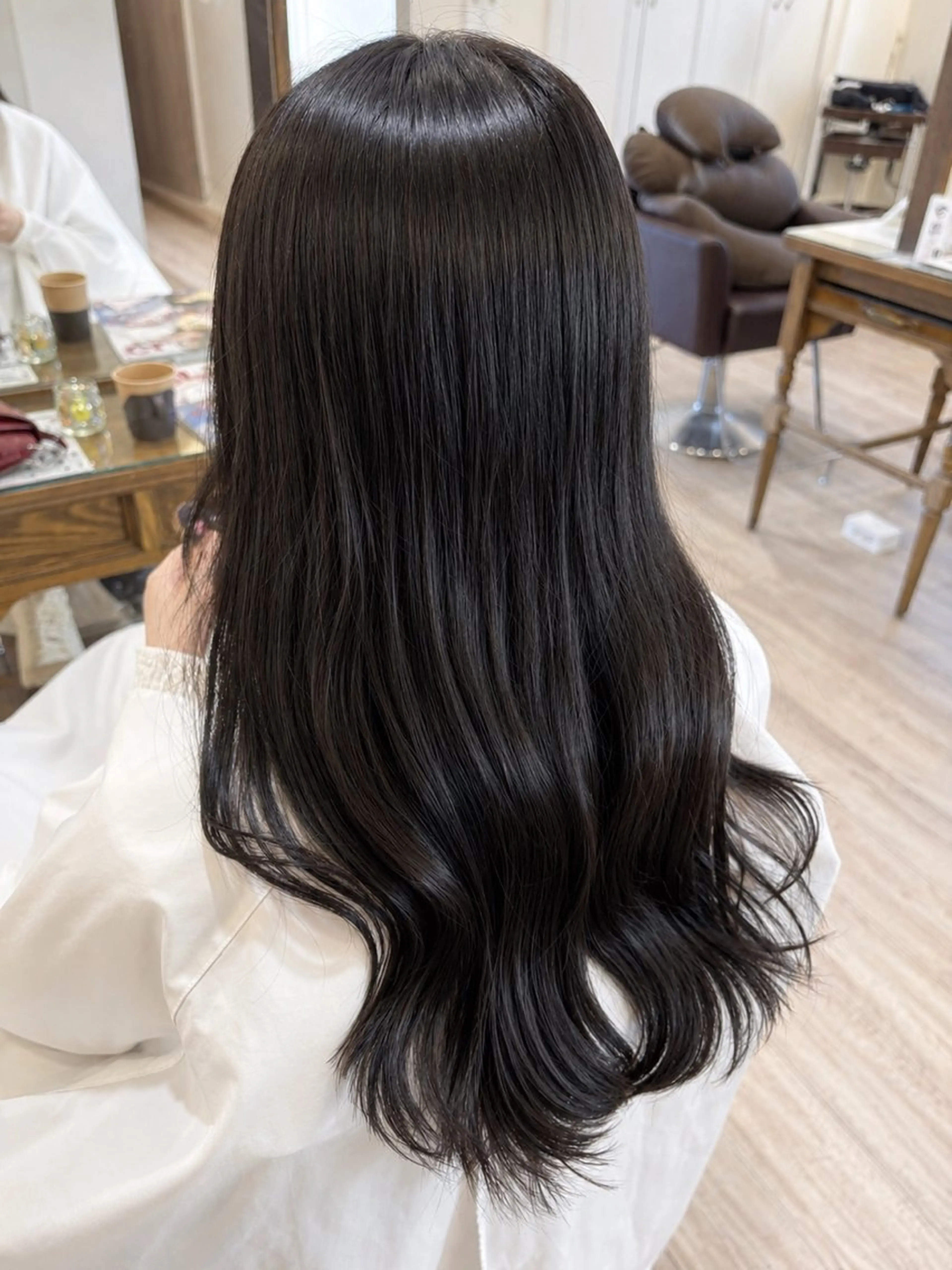 ロング カラー 清水 彩生のヘアスタイル