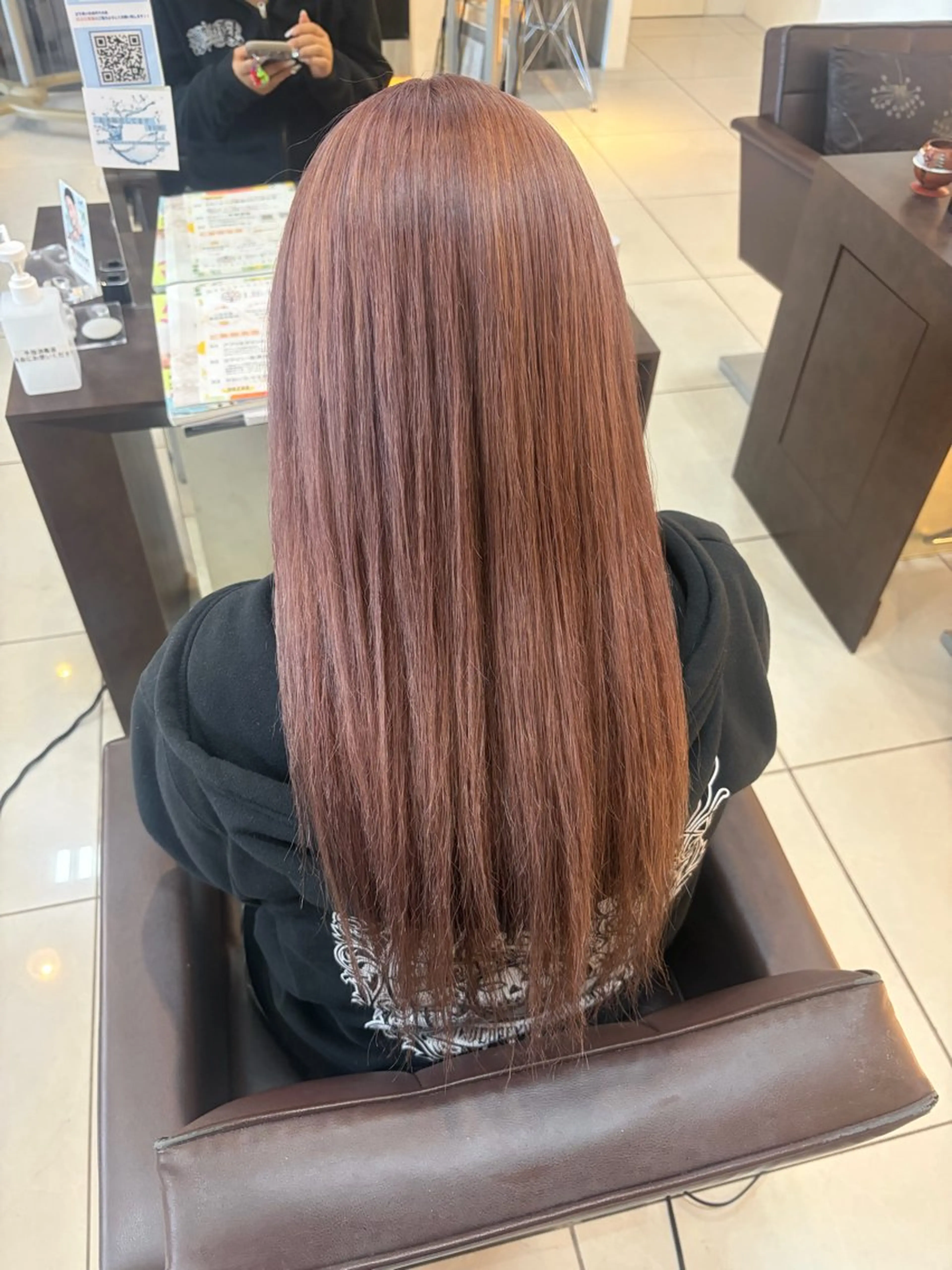 ロング カラー ブリーチ ピンクカラー トリートメント ヘアカラー カラーモデル募集中 🎀ピンク　みき🎀のヘアスタイル