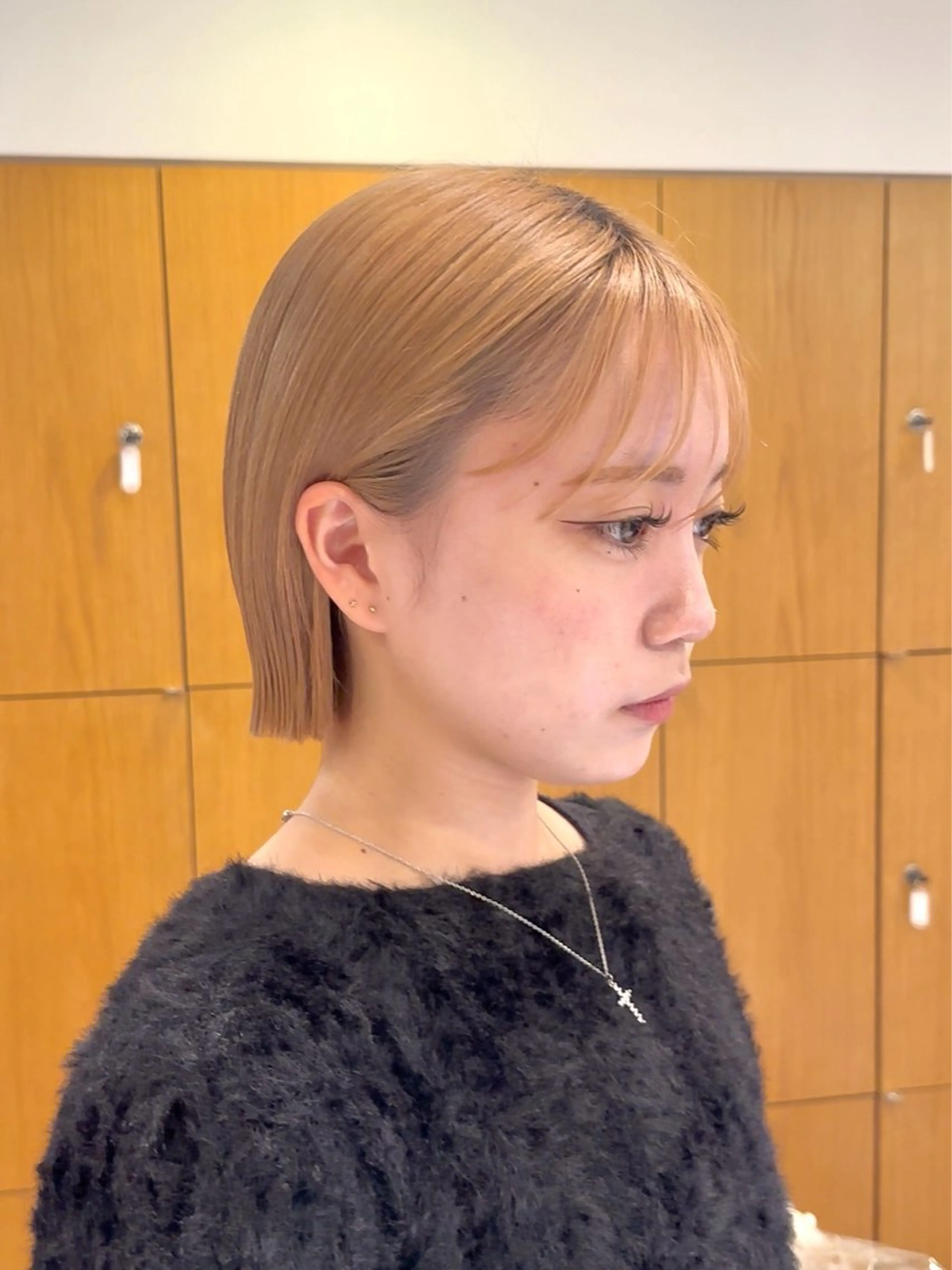 「ハイトーンカラーでお迷いの方⭕️」カット＋ケアブリーチ+カラーの写真