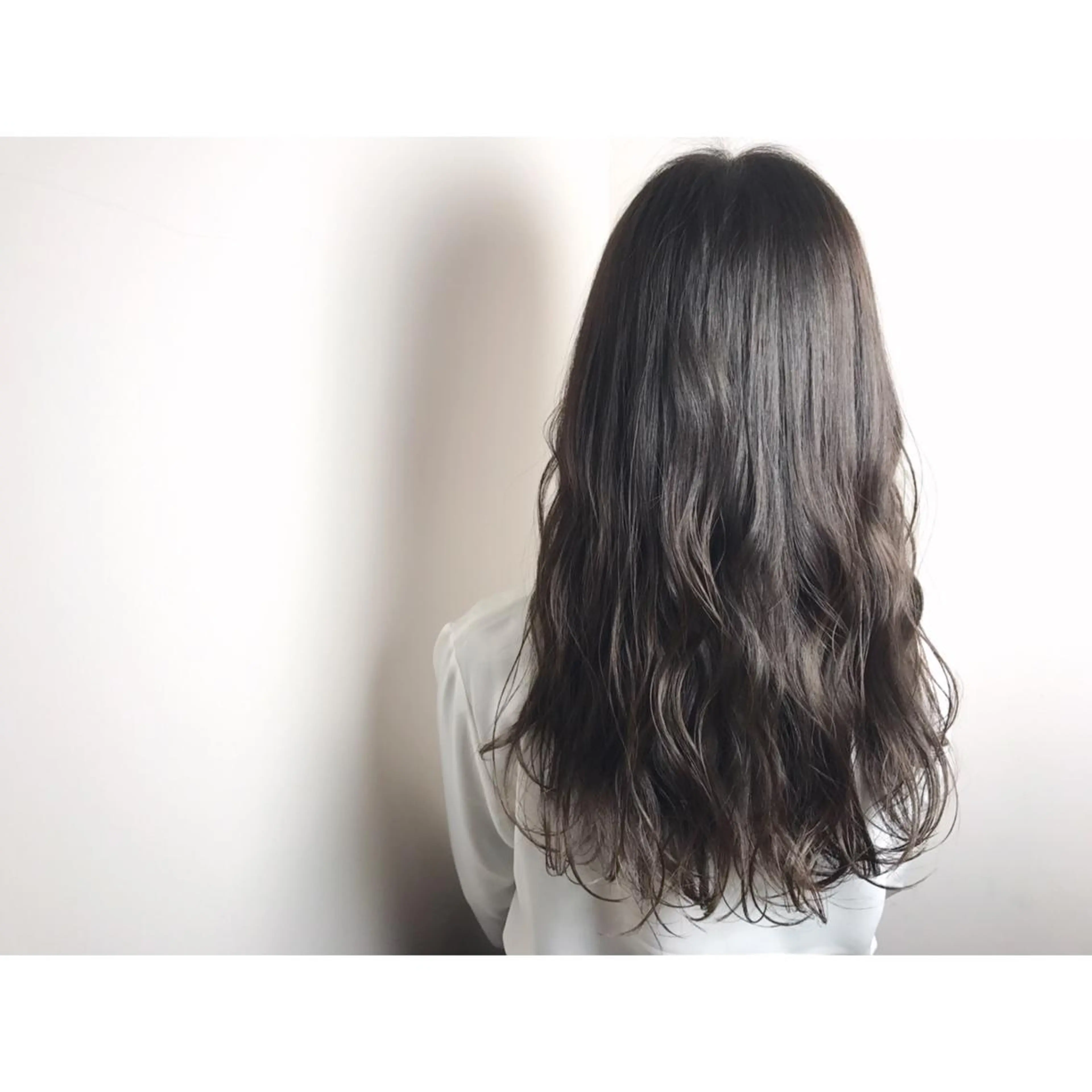 ロング カラー ブルーカラー ブルージュ ショート/レイヤー なら石井知希のヘアスタイル