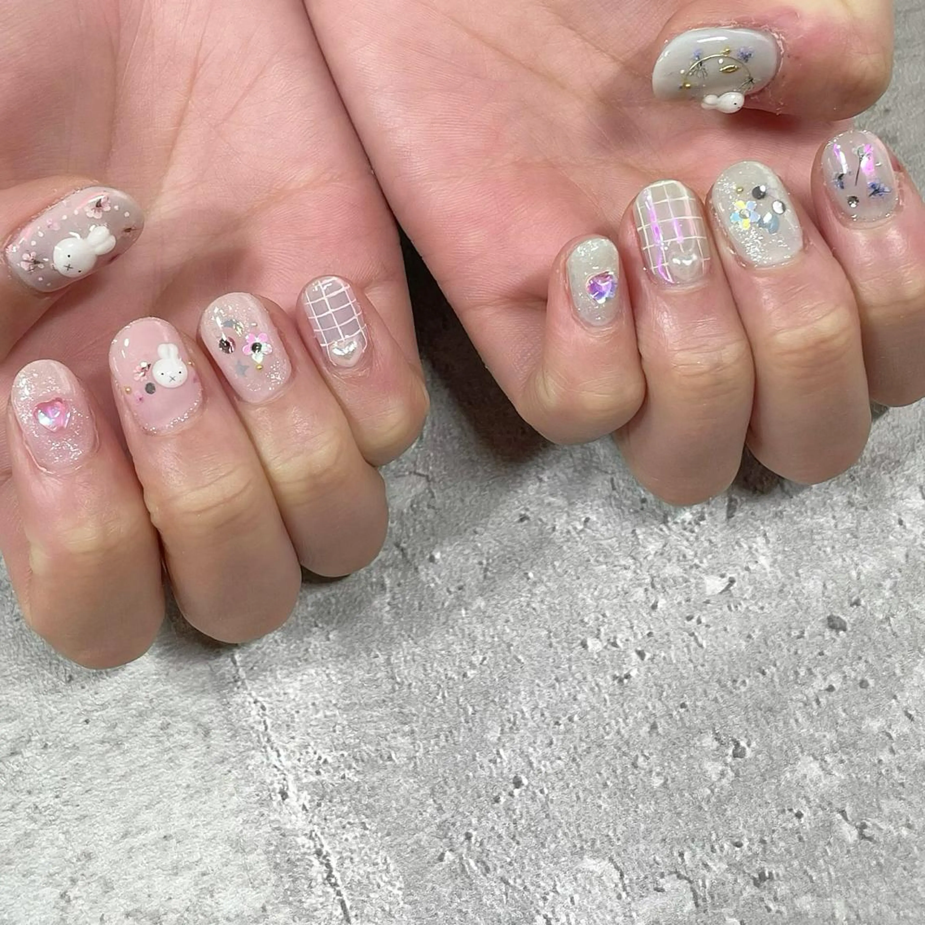 ネイル 東 千夏のネイルデザイン